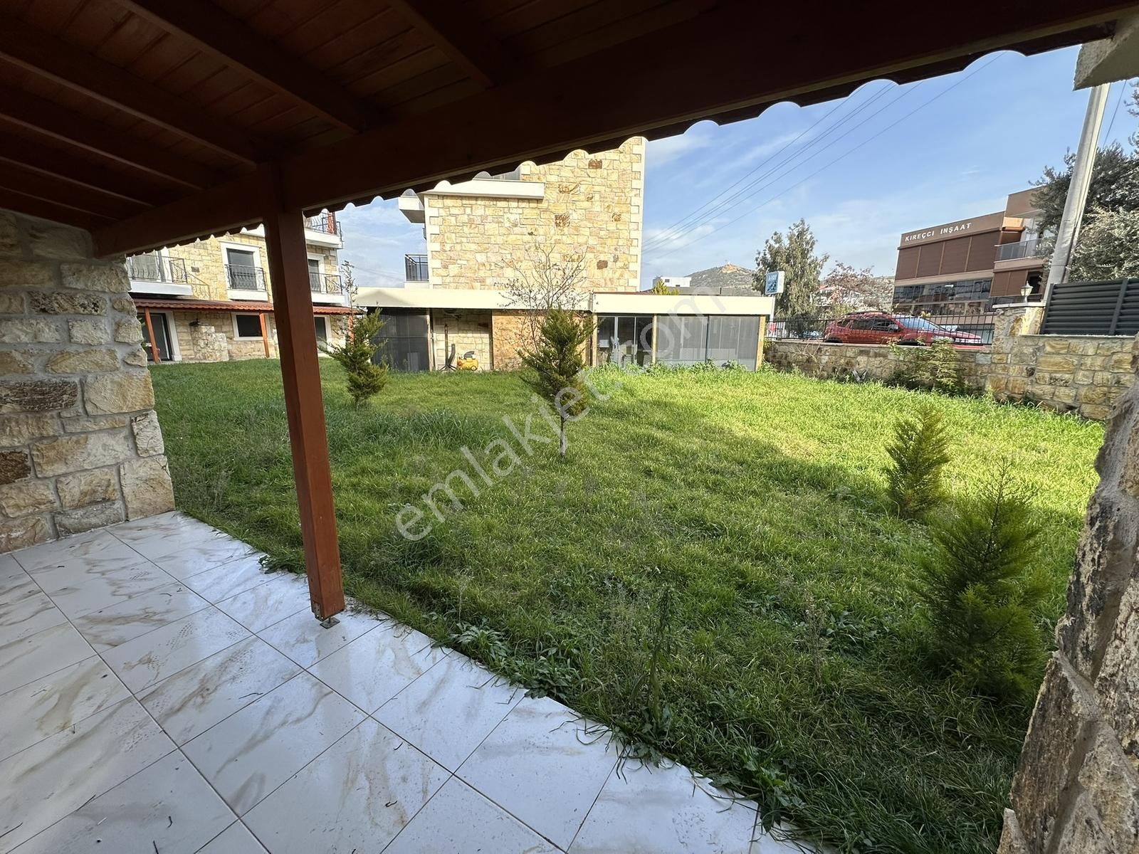 Foça'nın Kalbinde Taşınmaya Hazır, Boş Ve Sıfır Tripleks Villa - Görsel 24