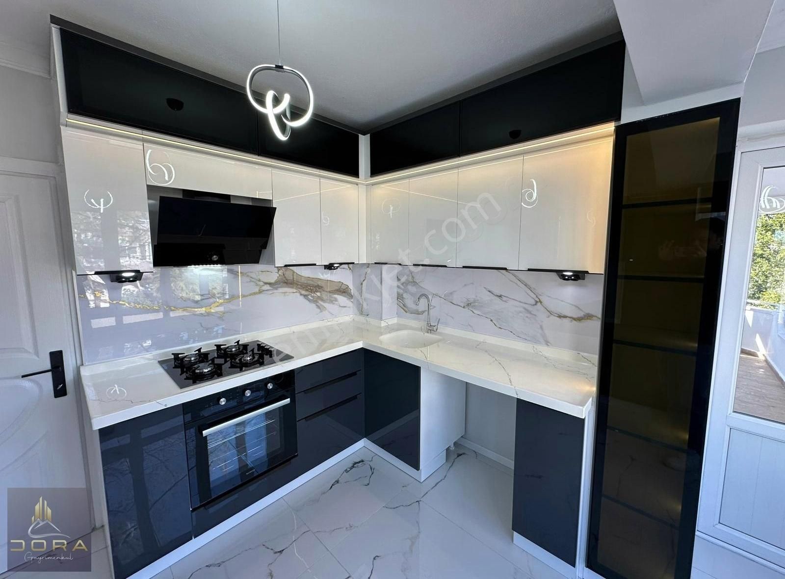 Dora Dan Akçayda Denize Yakın Ara Kat Ön Cephe 2+1 Yapılı Daire - Görsel 2