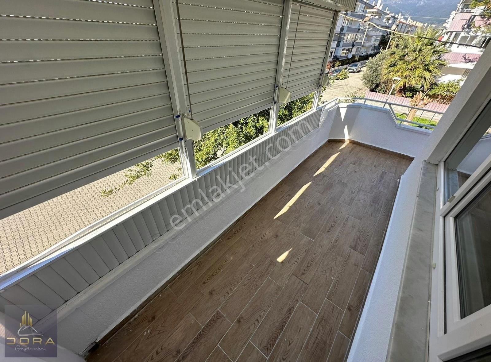 Dora Dan Akçayda Denize Yakın Ara Kat Ön Cephe 2+1 Yapılı Daire - Görsel 19