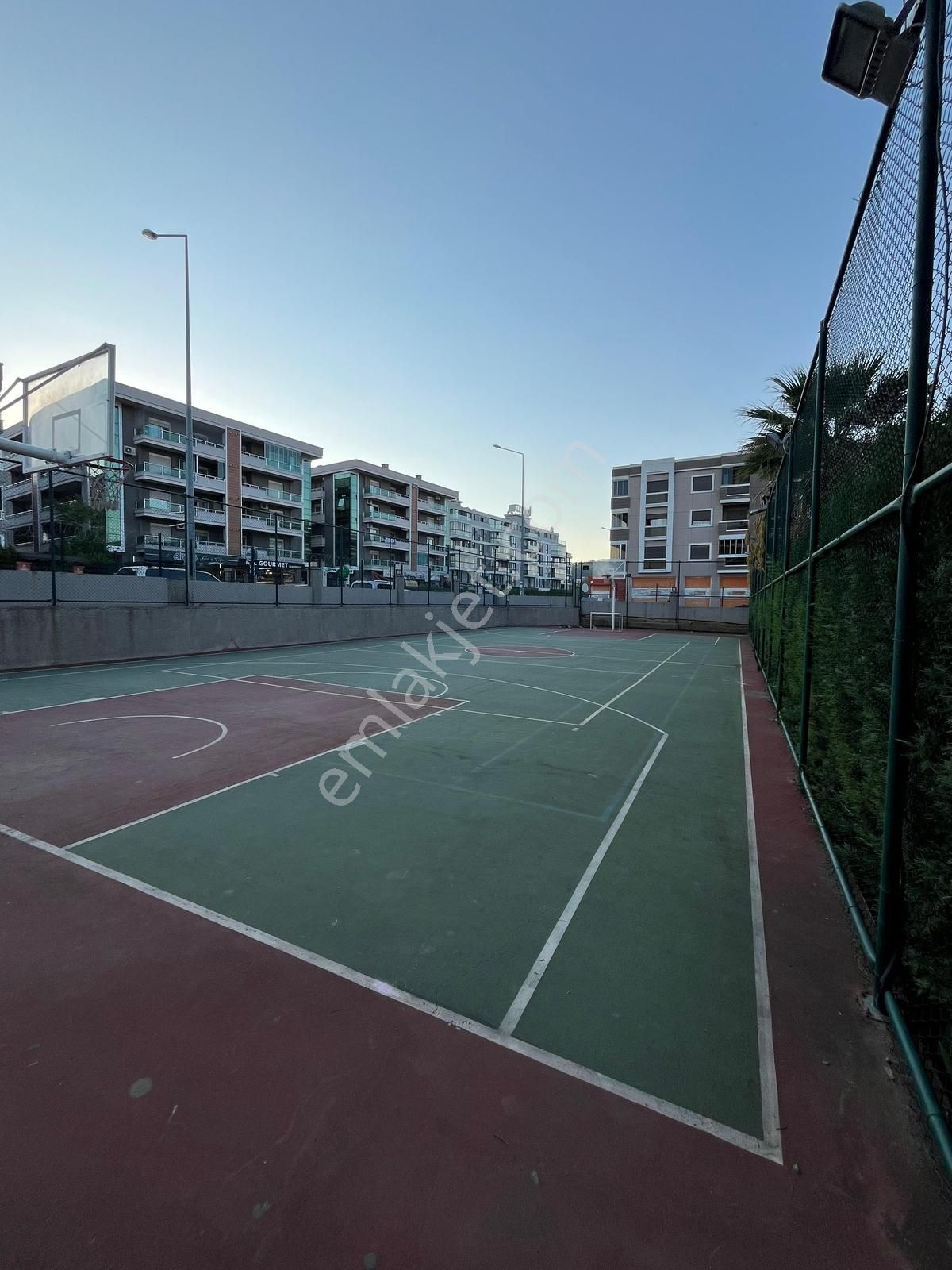 Çiçekpark Sitesi'ndeotoparklı,havuzlu,7/24 Güvenlikli Lüks Daire - Görsel 2