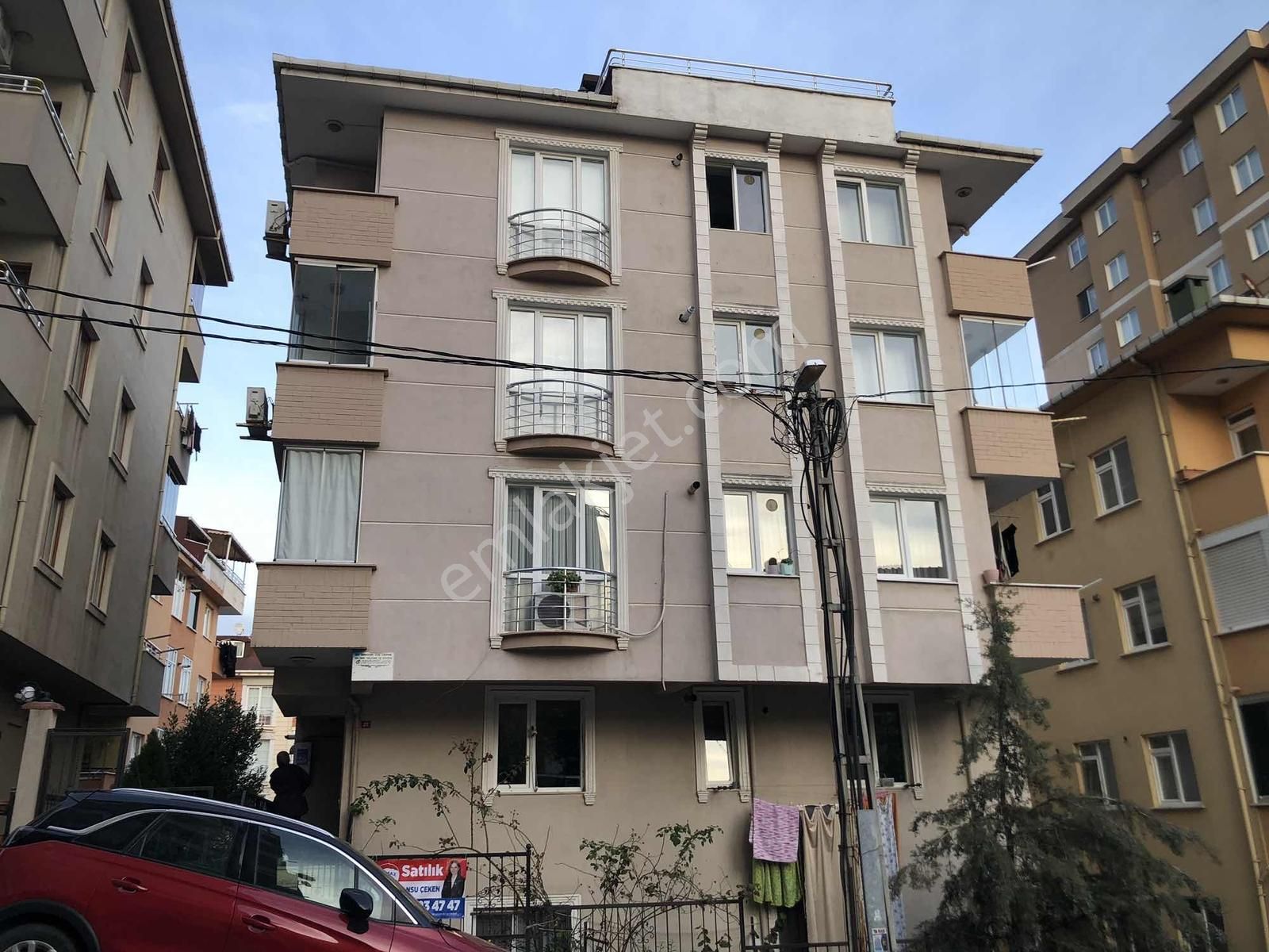 Ümraniye Armağanevler'de Fırsat Satılık 1+1 Daire