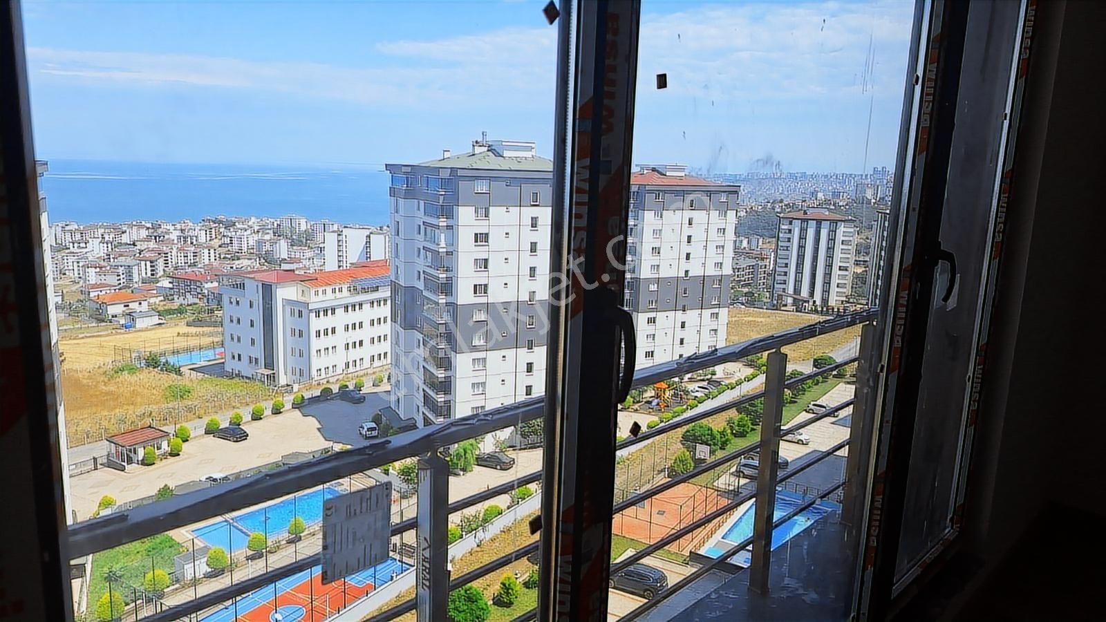Buyukoyumcada Havuzlu Sıtede Satılık Lüks Daireler - Görsel 19