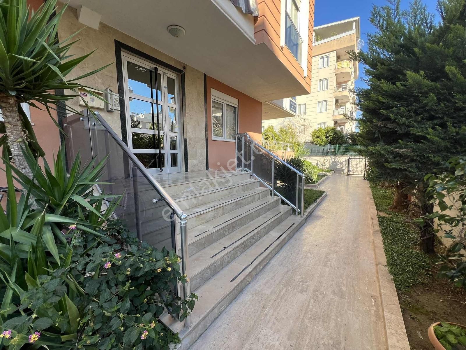 Konyaaltı Hurma'da Satılık 2+1 Ayrı Mutfak Havuzlu Daire - Görsel 22