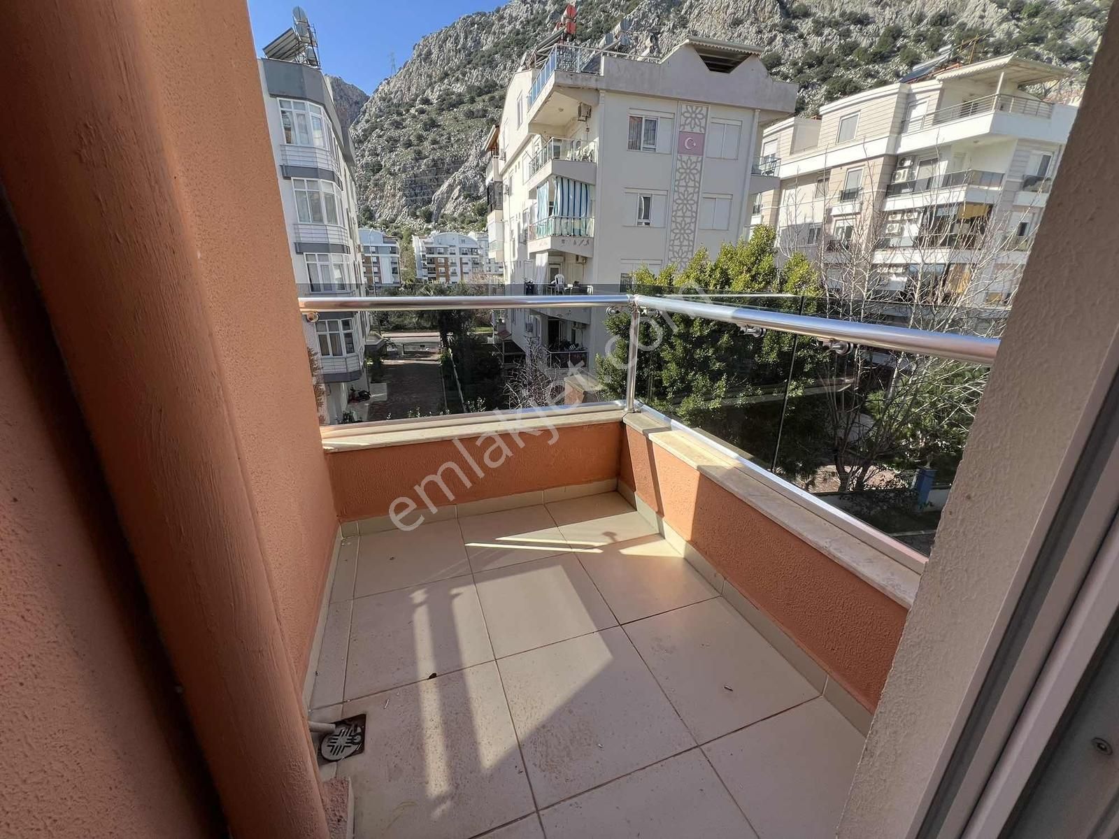 Konyaaltı Hurma'da Satılık 2+1 Ayrı Mutfak Havuzlu Daire - Görsel 17