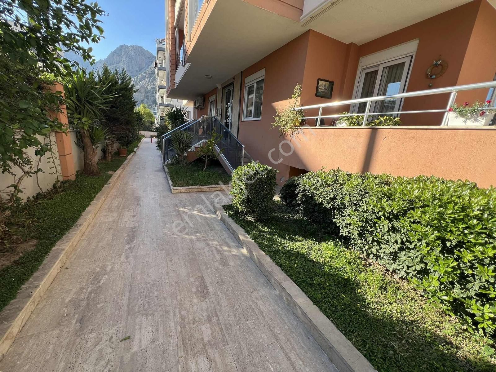 Konyaaltı Hurma'da Satılık 2+1 Ayrı Mutfak Havuzlu Daire - Görsel 5