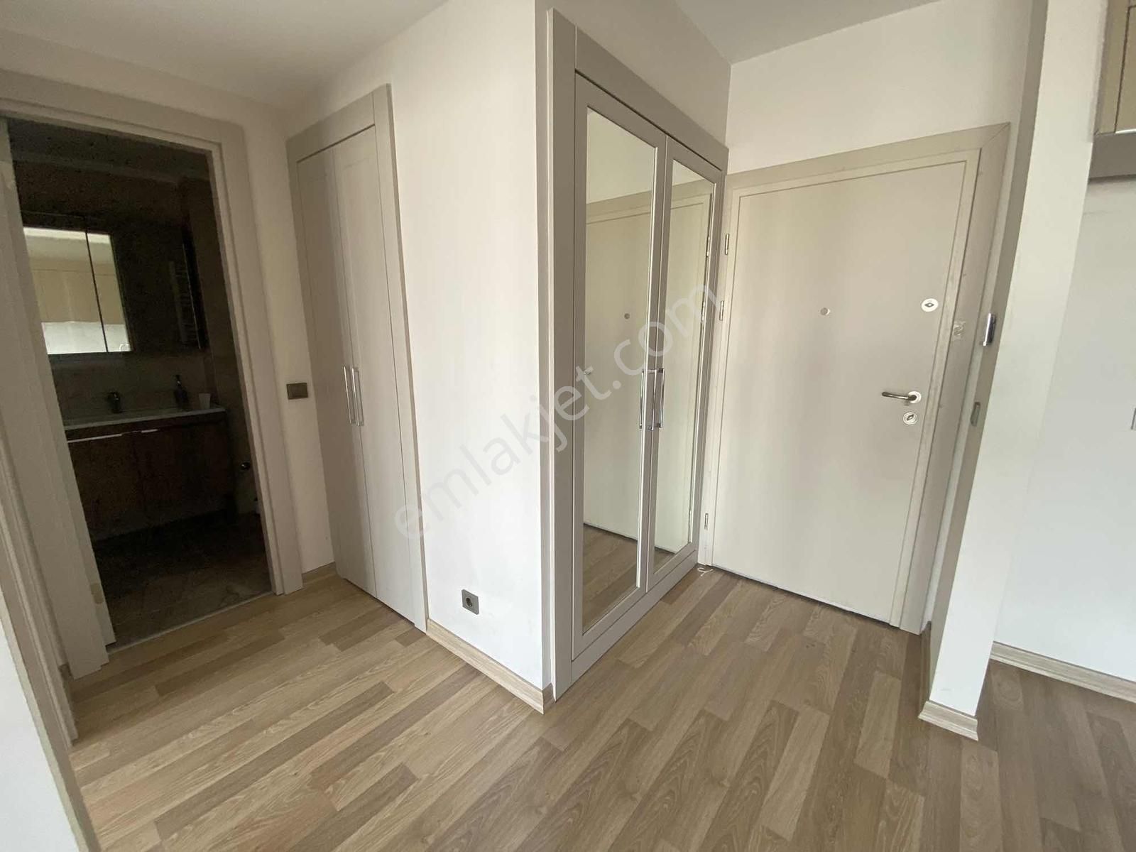 Güneşbahçe Evleri Kiralık 1+1 75 M2 Cadde Cephe Balkonlu Klimalı - Görsel 4