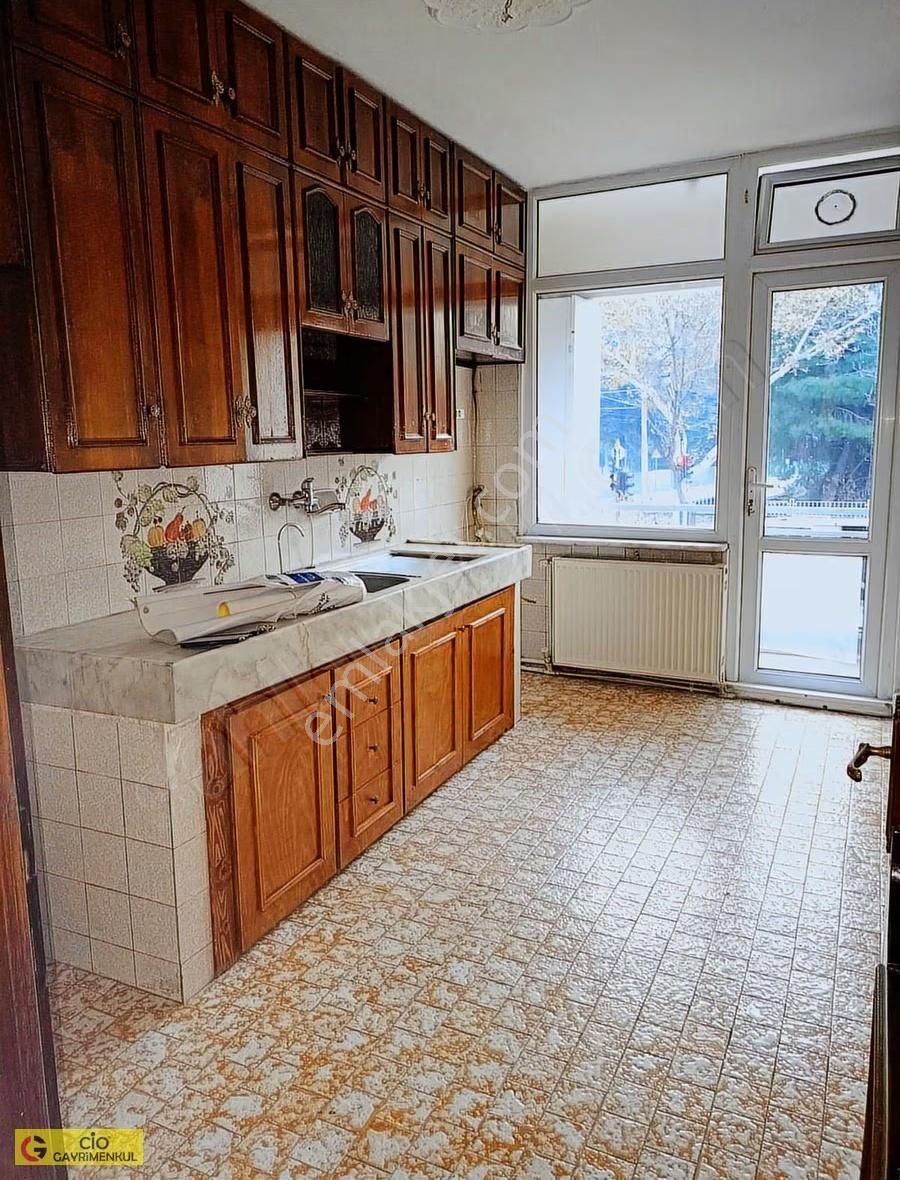 Cio Gayrimenkul'den Stadyum Cadde Üstü Kiralık 3+1 Daire - Görsel 9