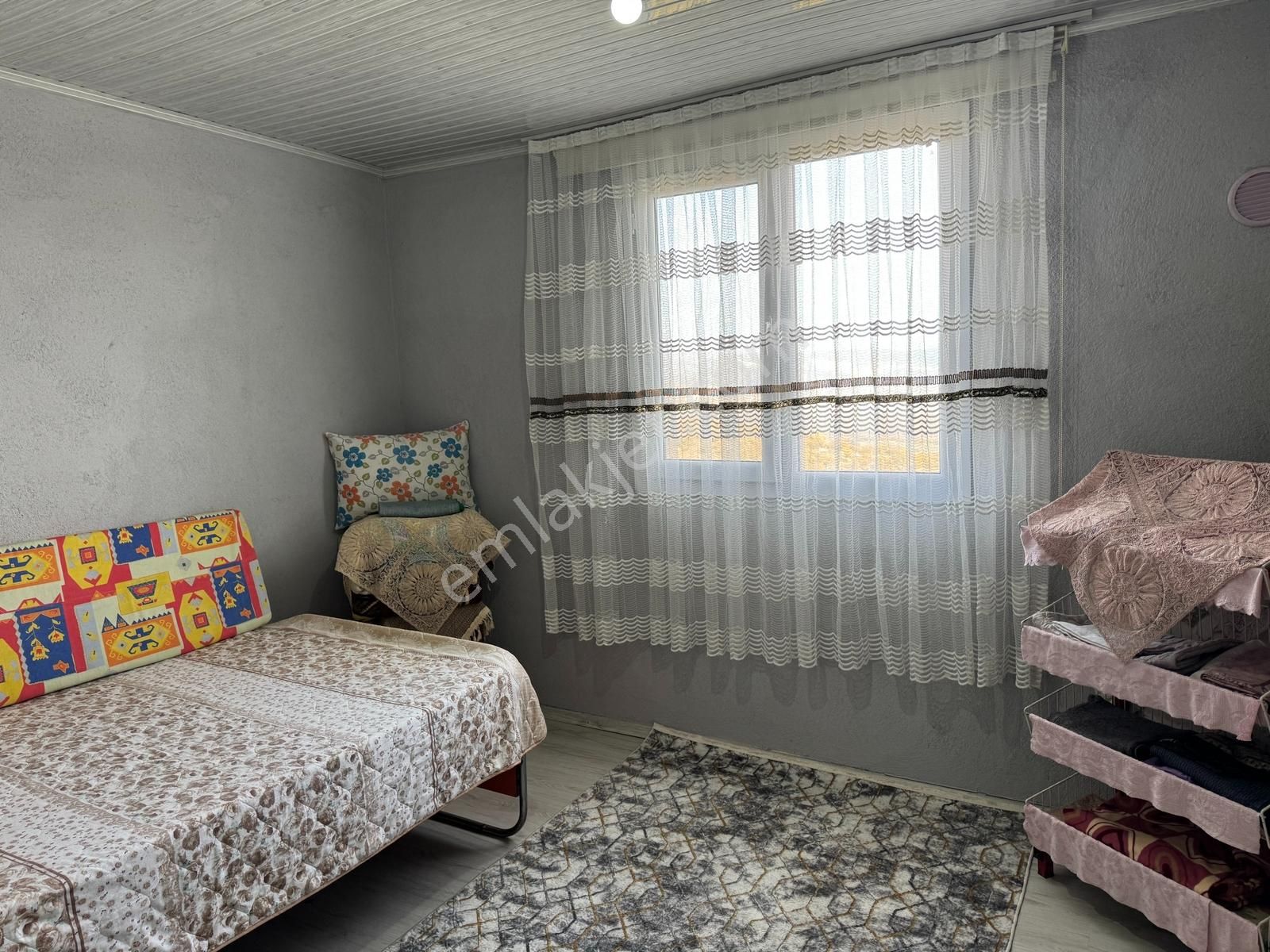 Köprübaşı'da Satılık Asfalt Üstü 4494 M2 Hobi Bahçeli Köy Evi - Görsel 29