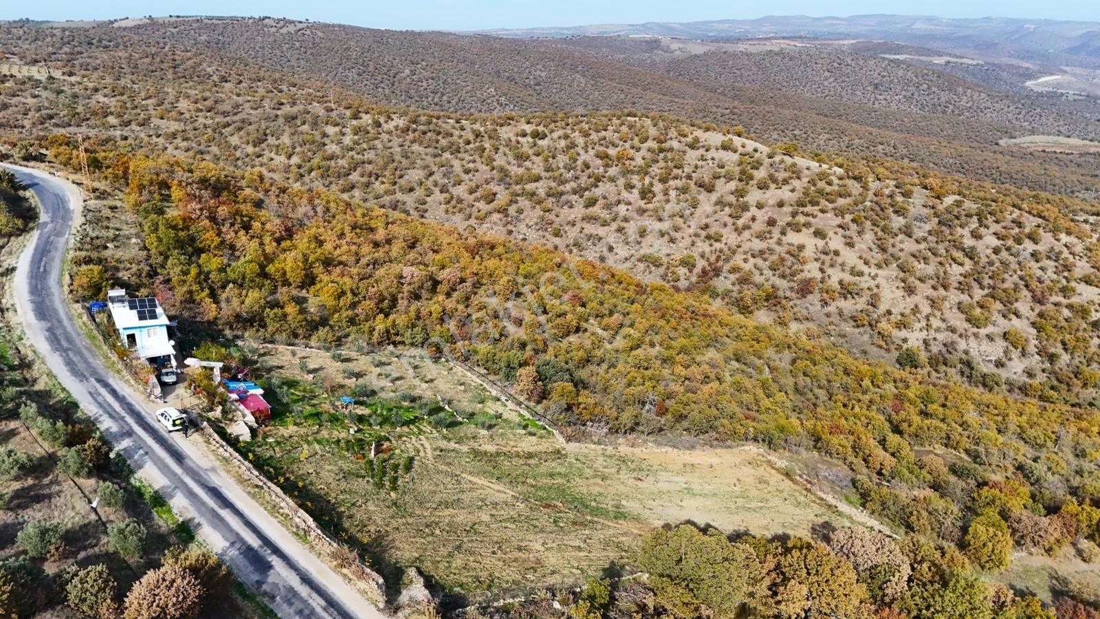 Köprübaşı'da Satılık Asfalt Üstü 4494 M2 Hobi Bahçeli Köy Evi - Görsel 7