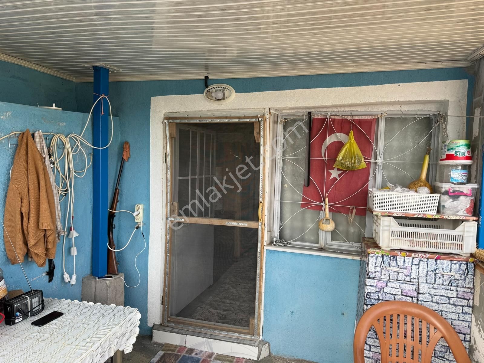 Köprübaşı'da Satılık Asfalt Üstü 4494 M2 Hobi Bahçeli Köy Evi - Görsel 11