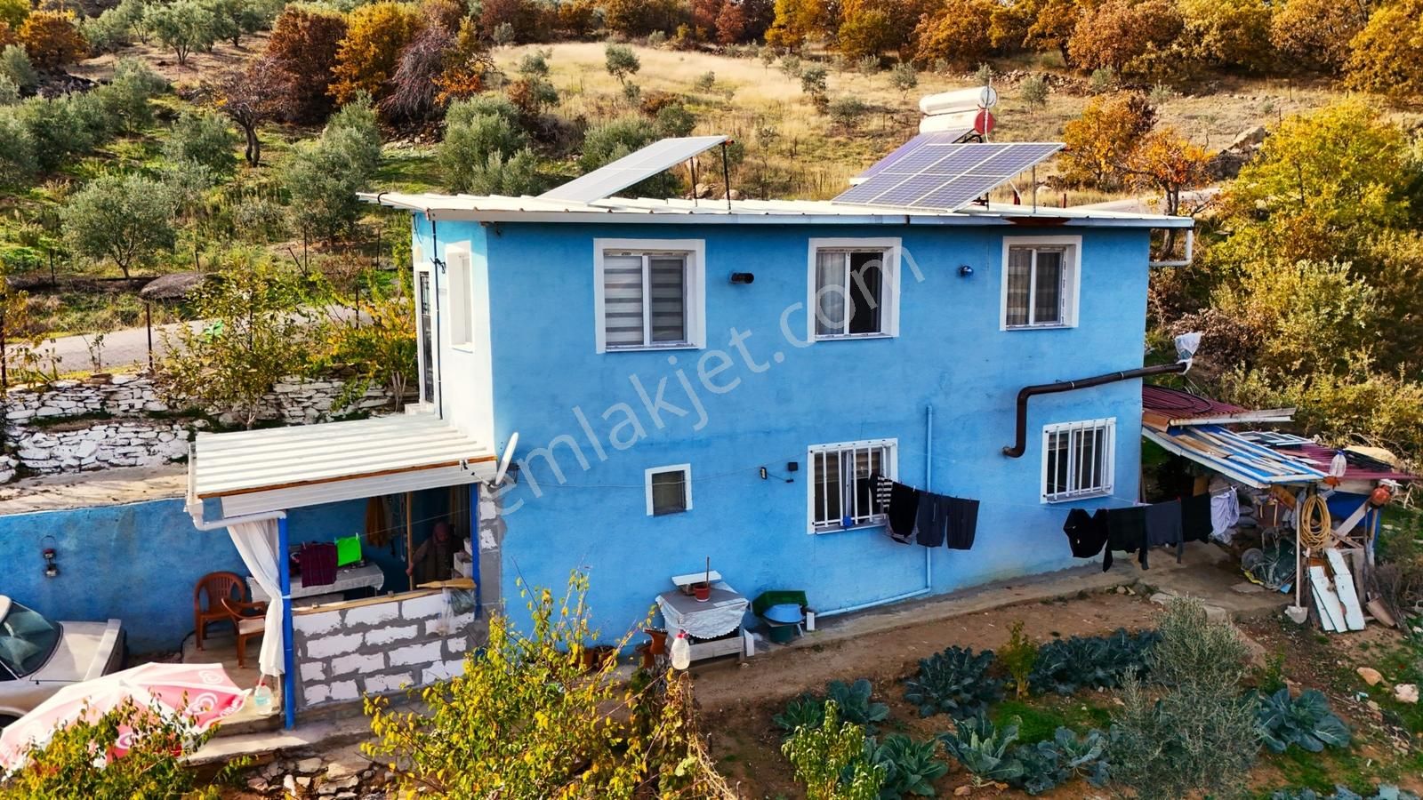 Köprübaşı'da Satılık Asfalt Üstü 4494 M2 Hobi Bahçeli Köy Evi - Görsel 12