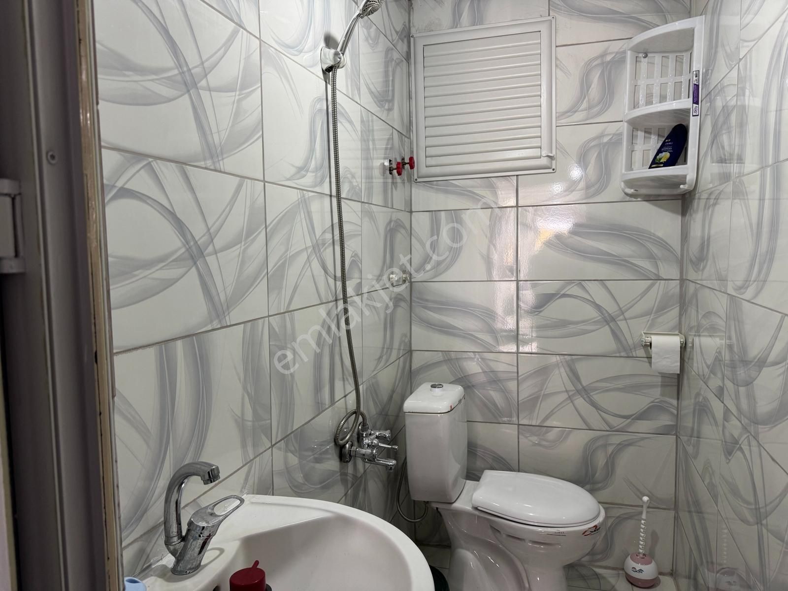 Köprübaşı'da Satılık Asfalt Üstü 4494 M2 Hobi Bahçeli Köy Evi - Görsel 27