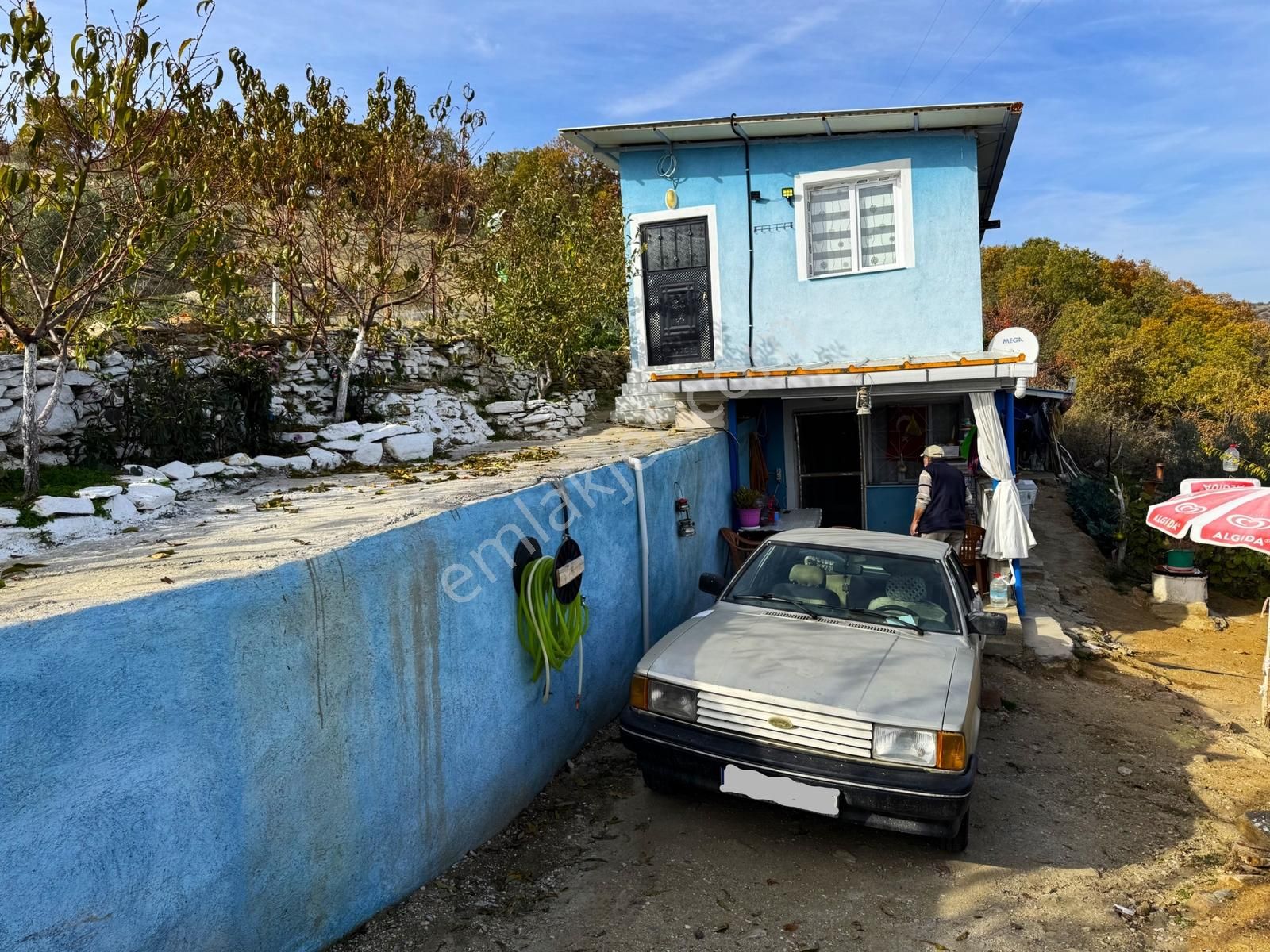 Köprübaşı'da Satılık Asfalt Üstü 4494 M2 Hobi Bahçeli Köy Evi - Görsel 31