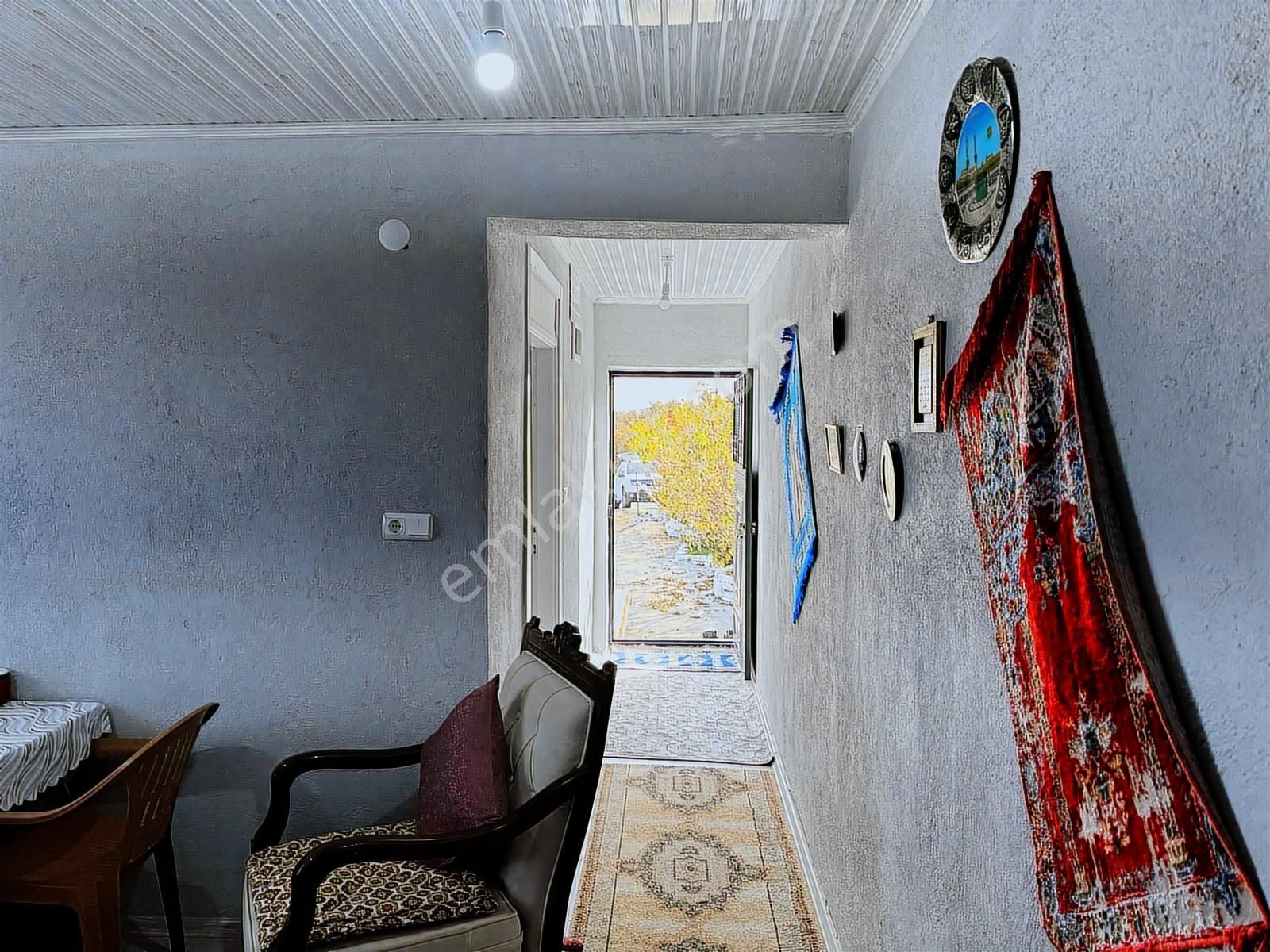 Köprübaşı'da Satılık Asfalt Üstü 4494 M2 Hobi Bahçeli Köy Evi - Görsel 30