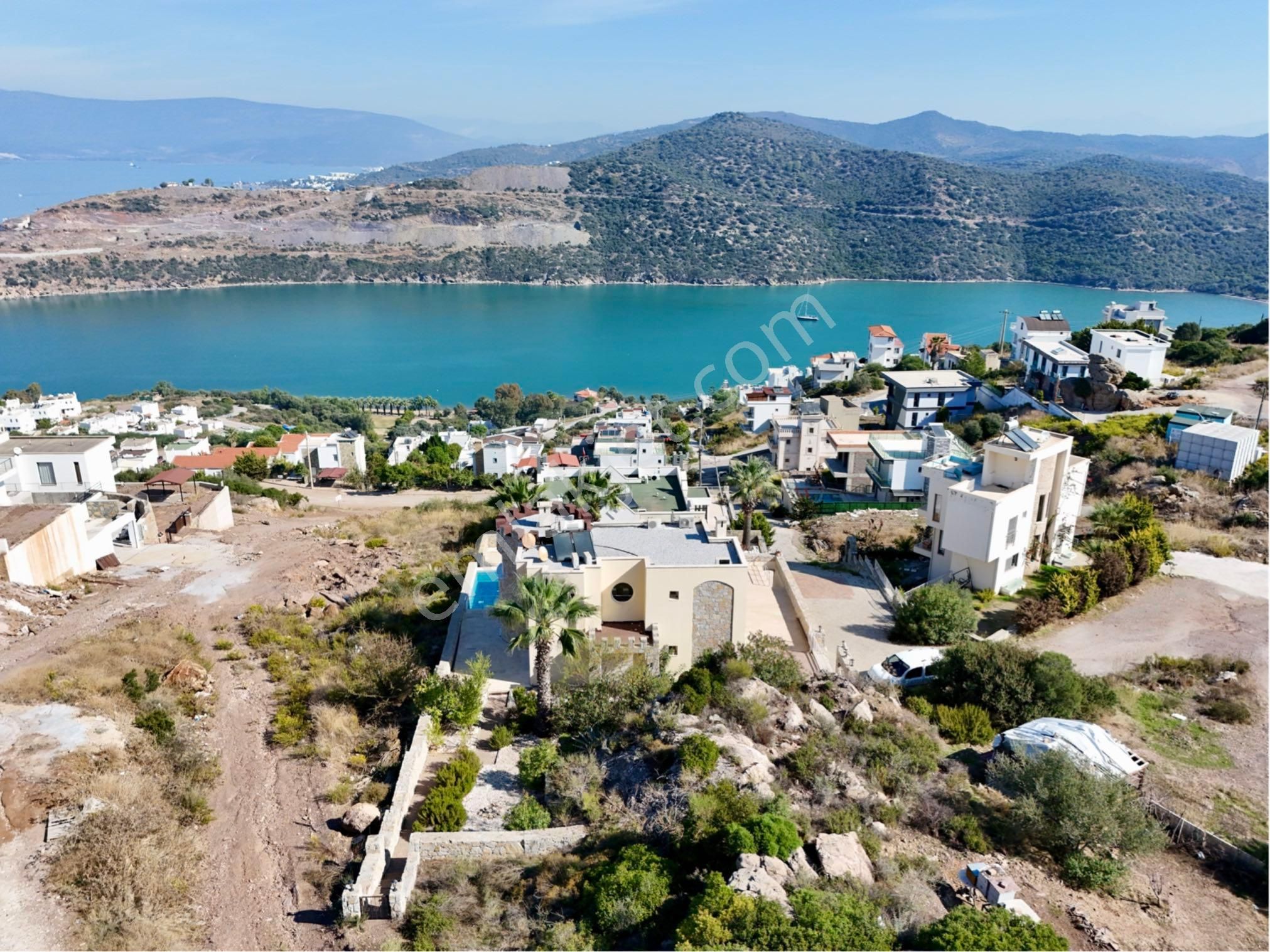 Deniz Manzaralı | Özel Havuzlu | Müstakil Villa – Milas Boğaziçi - Görsel 15