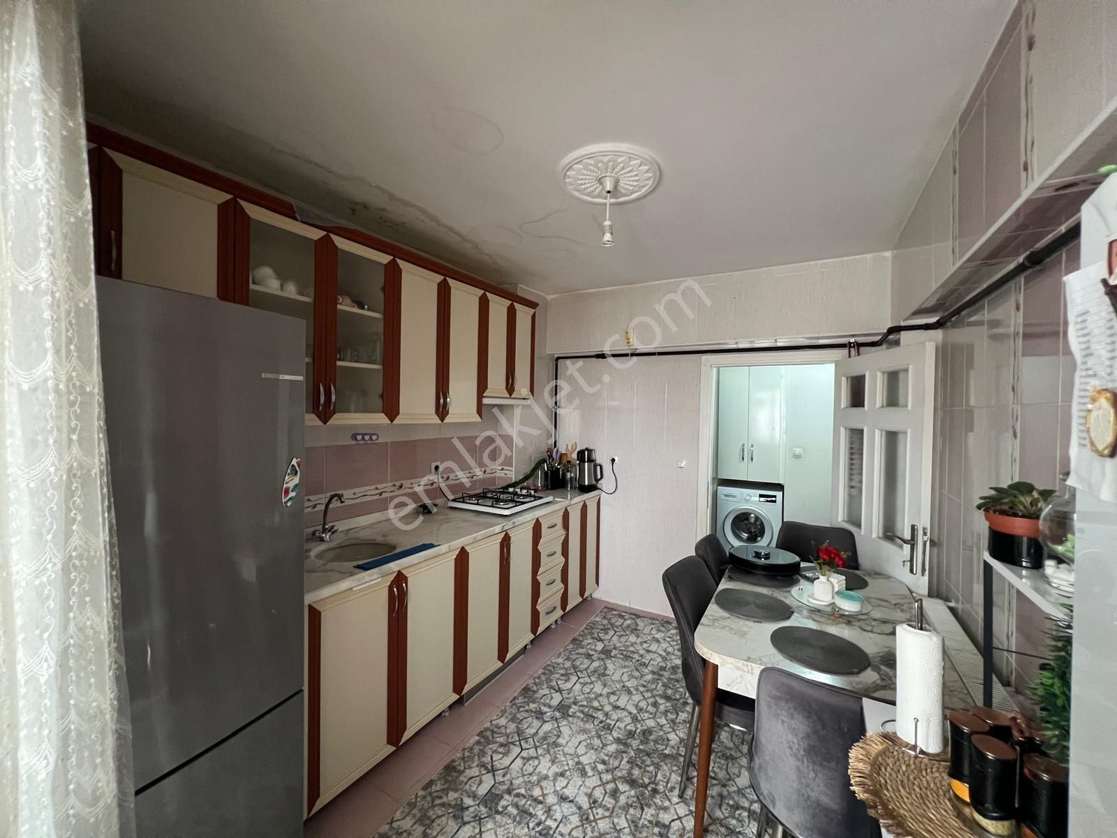 Hayal'den Malazgirt Mh^de Bağımsz Çift Balkonlu Geniş Ön Cp. 3+1 Fırsat Daire - Görsel 7