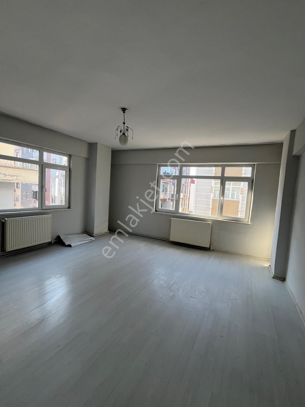 Rasathane Mahallesi Kiralık 2+1 Daire - Görsel 9