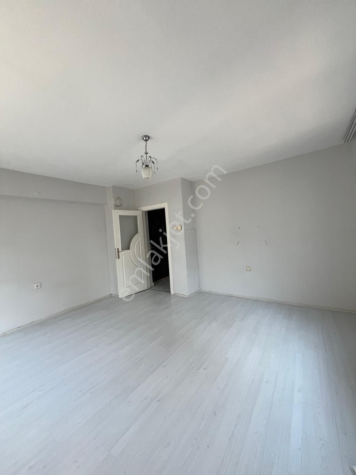 Rasathane Mahallesi Kiralık 2+1 Daire - Görsel 4