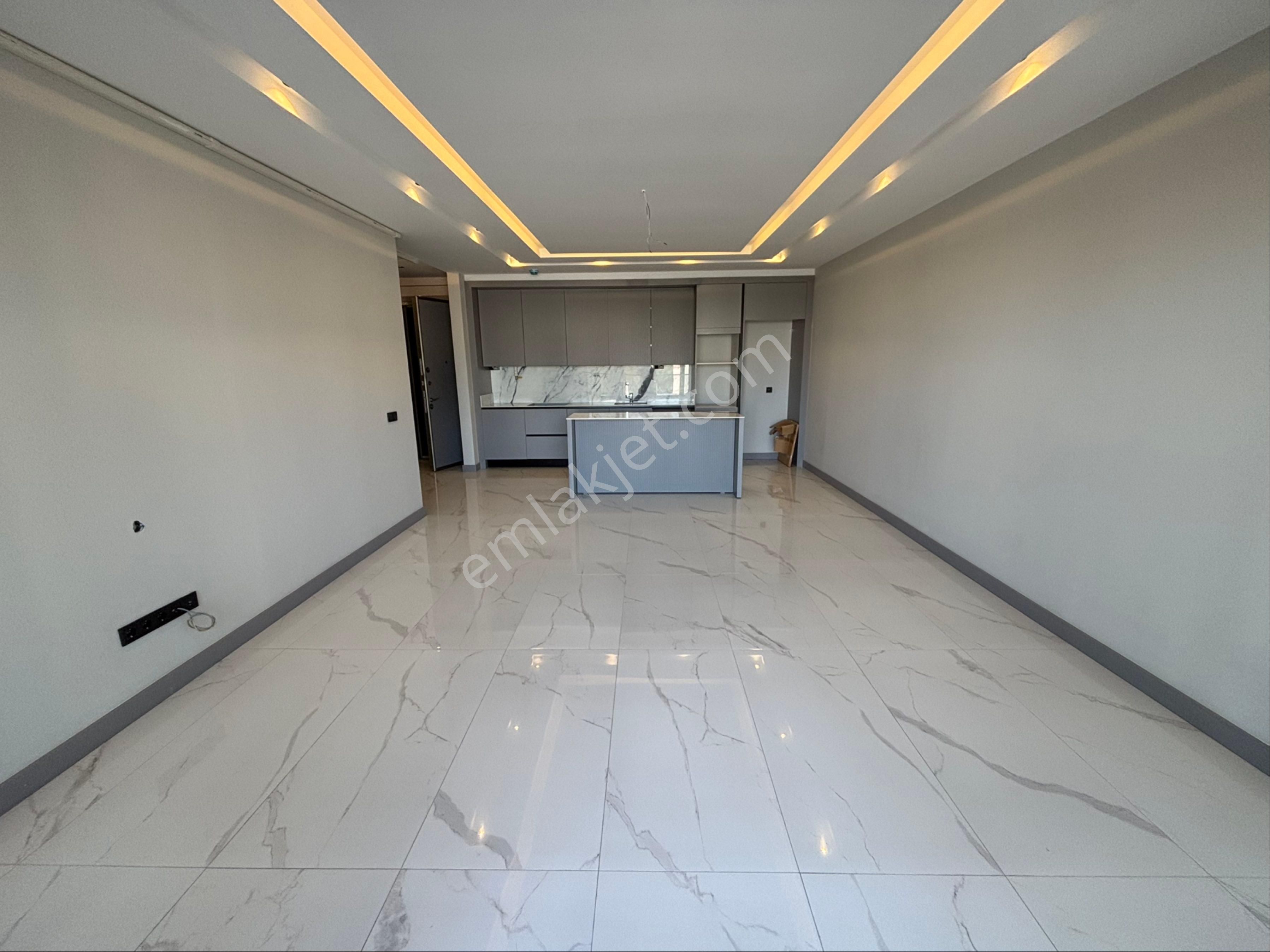 Kuşadası Merkezde 2+1 3+1 Havuzlu Sitede Düz Ayak Merkezi Konumda Lüks Daireler - Görsel 7