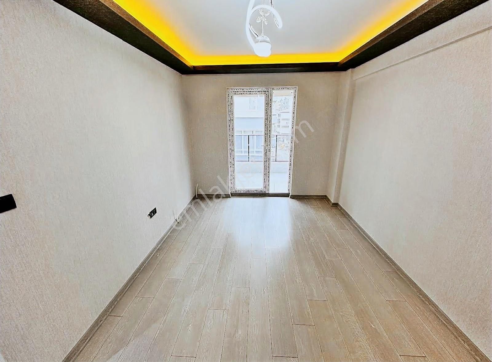 Özçeliklerden Cadde Ve Okullar Yanı Sıfır 3+1 Geniş Yapılı Daire - Görsel 3