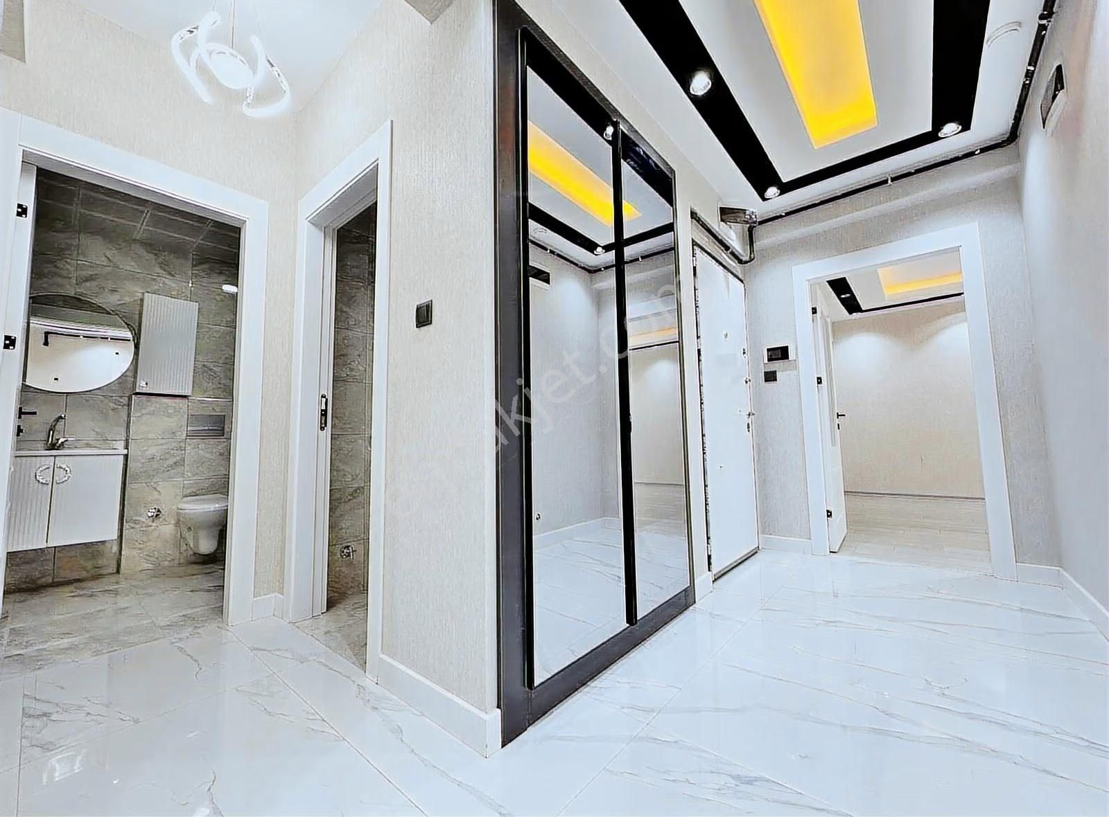 Özçeliklerden Cadde Ve Okullar Yanı Sıfır 3+1 Geniş Yapılı Daire - Görsel 4