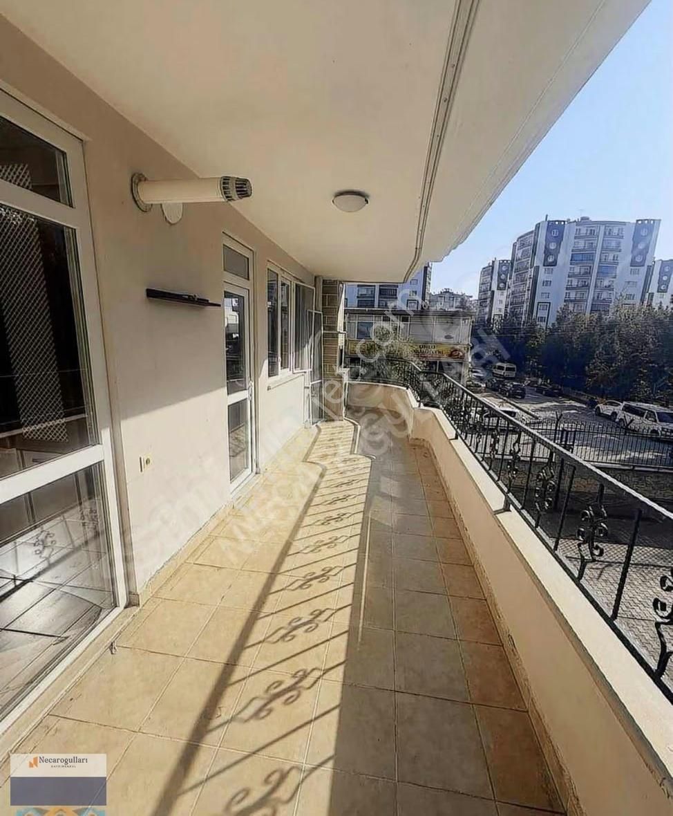 Necaroğullarından 75 Caddeye Yakın Kiralık 3+1 Daire - Görsel 2