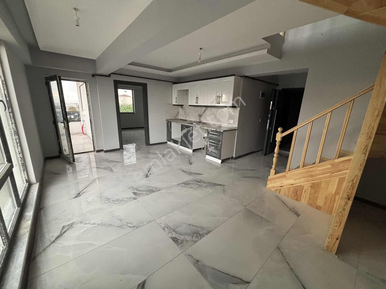 Yalova Taşköprüde Deniz Manzaralı Satılık 1+1 Daire - Görsel 11