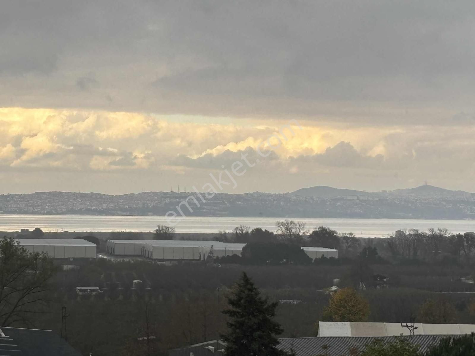Yalova Taşköprüde Deniz Manzaralı Satılık 1+1 Daire