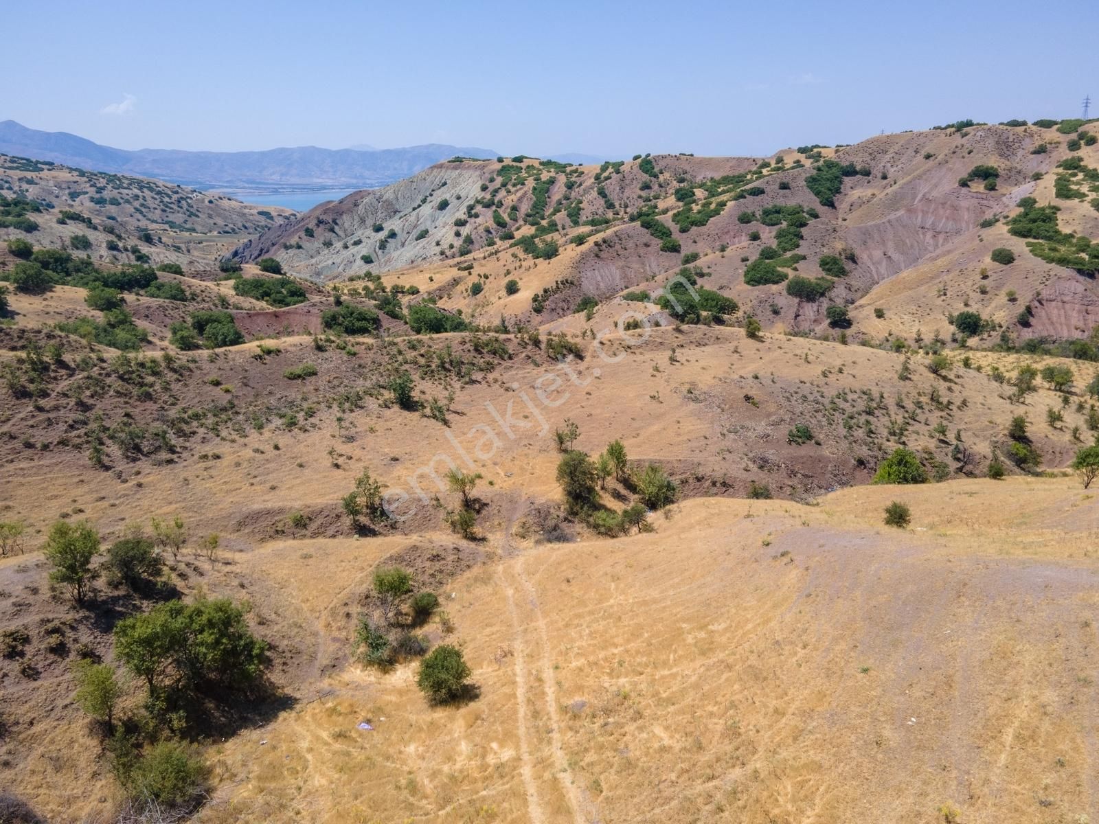 Biarsadan Keban Barajı Manzaralı Köyiçi 3.732 M² İmarlı Parsel - Görsel 9
