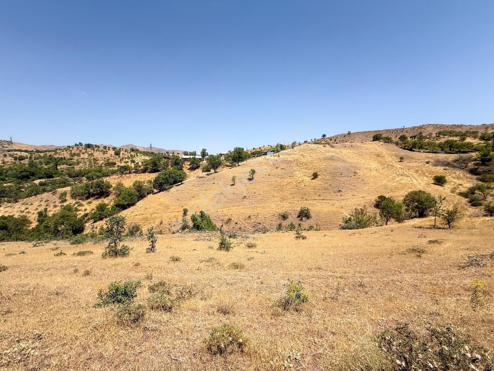 Biarsadan Keban Barajı Manzaralı Köyiçi 3.732 M² İmarlı Parsel - Görsel 3