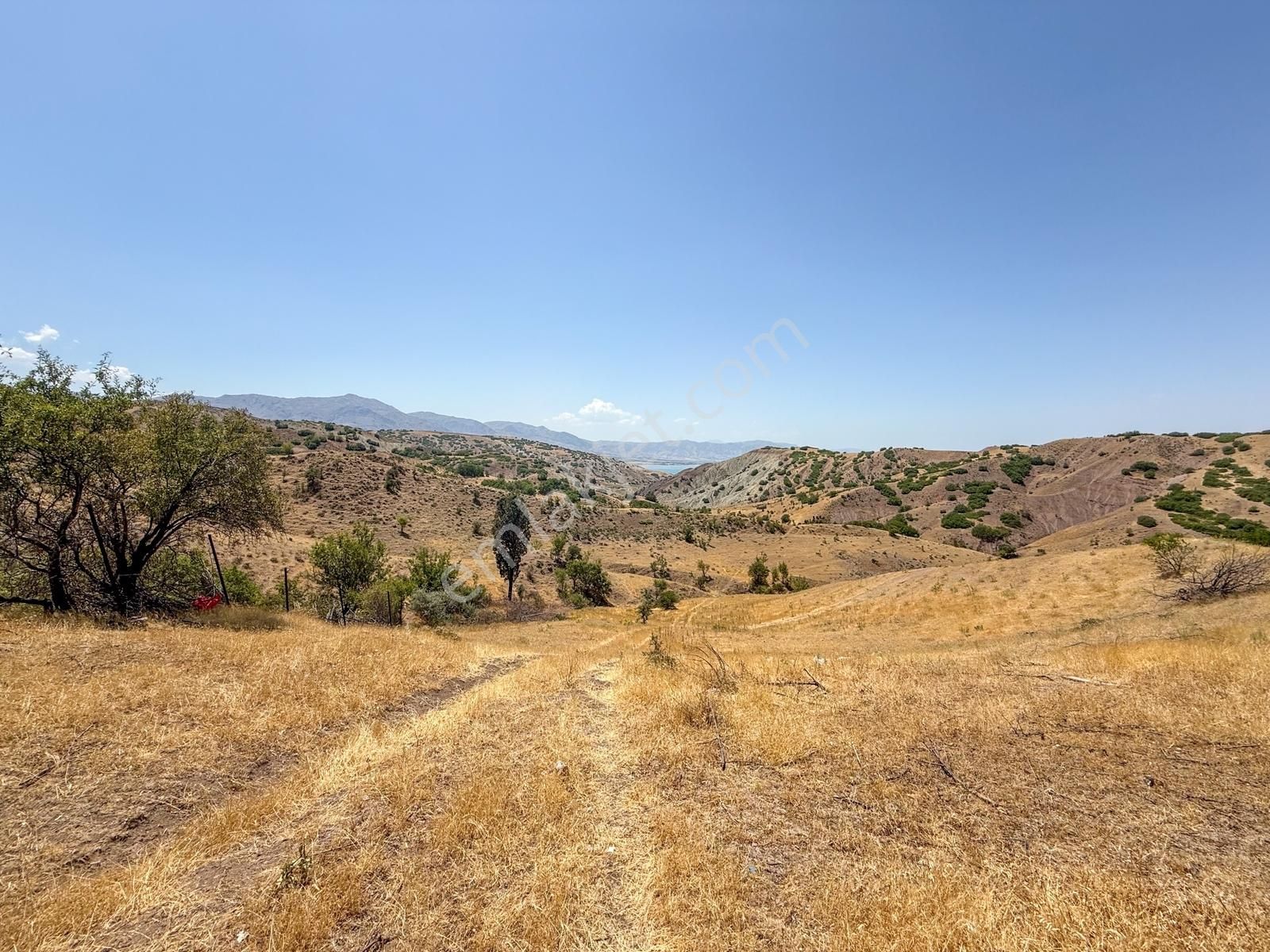 Biarsadan Keban Barajı Manzaralı Köyiçi 3.732 M² İmarlı Parsel - Görsel 6