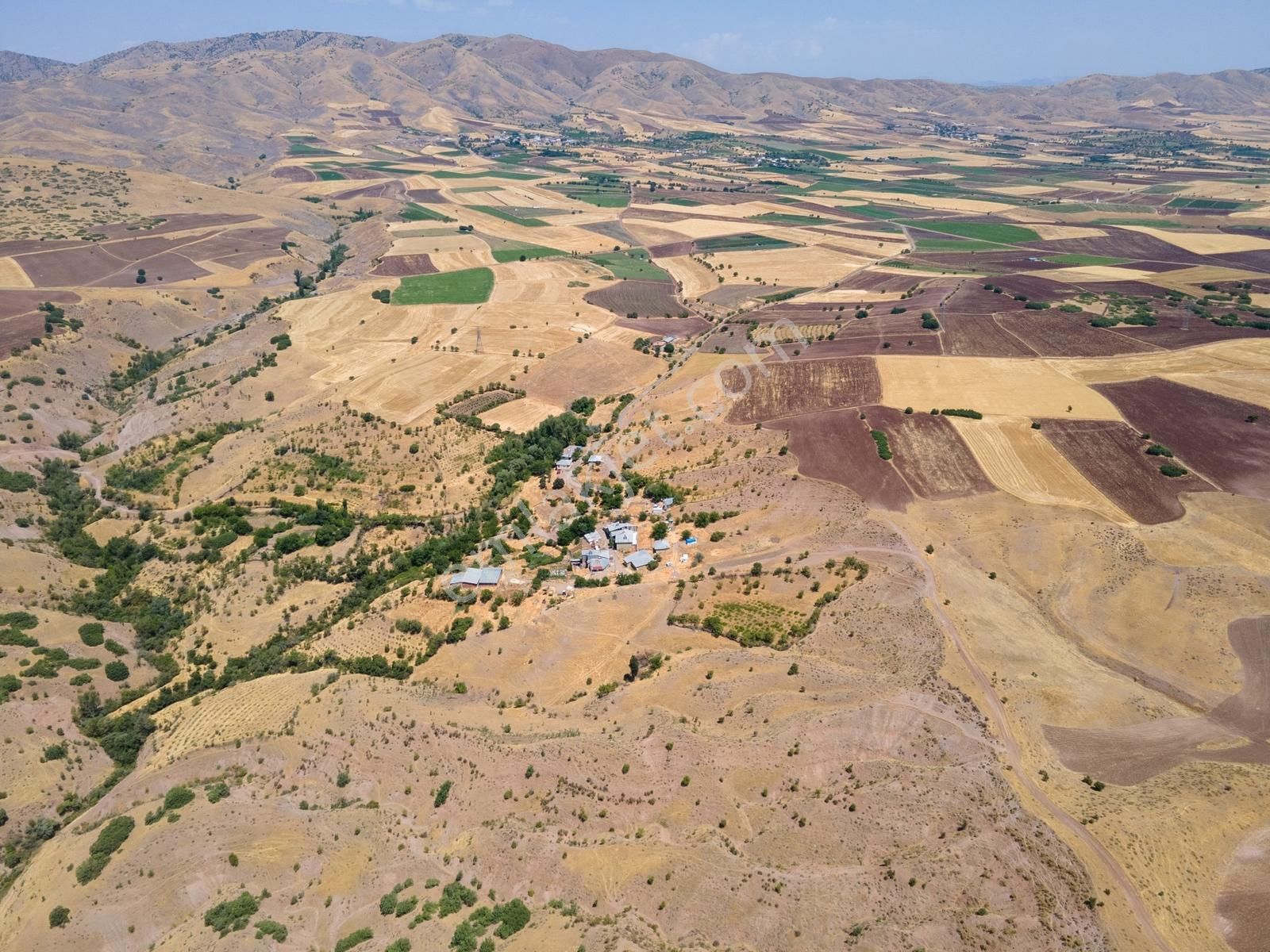 Biarsadan Keban Barajı Manzaralı Köyiçi 3.732 M² İmarlı Parsel - Görsel 20