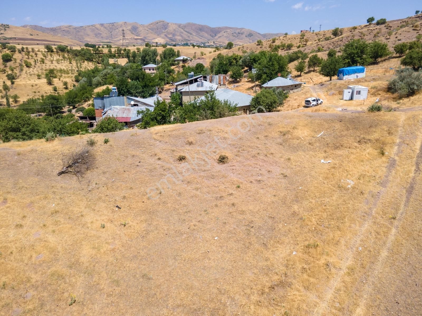 Biarsadan Keban Barajı Manzaralı Köyiçi 3.732 M² İmarlı Parsel - Görsel 15