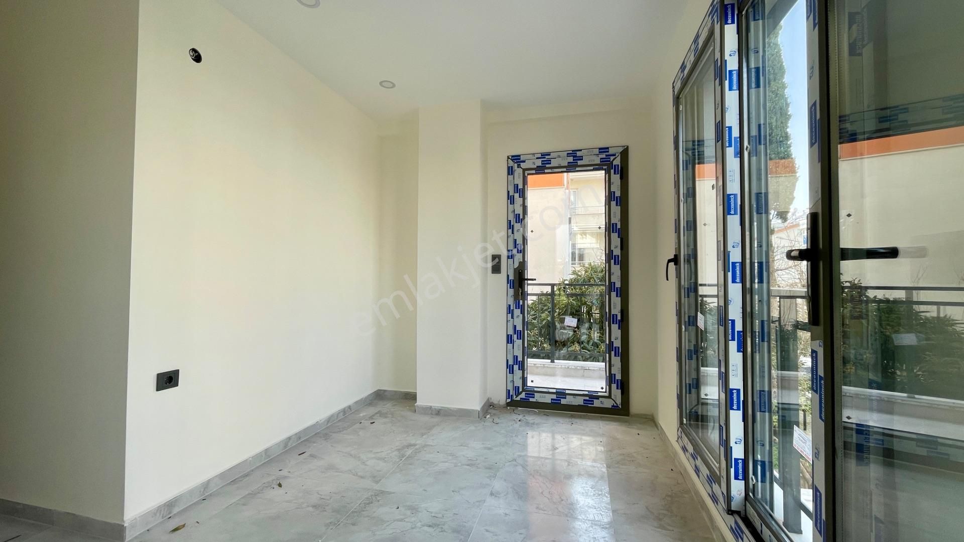 Aydın Didim Efeler Mahallesinde Arakat Ön Cephe Asansörlü 2+1 - Görsel 8