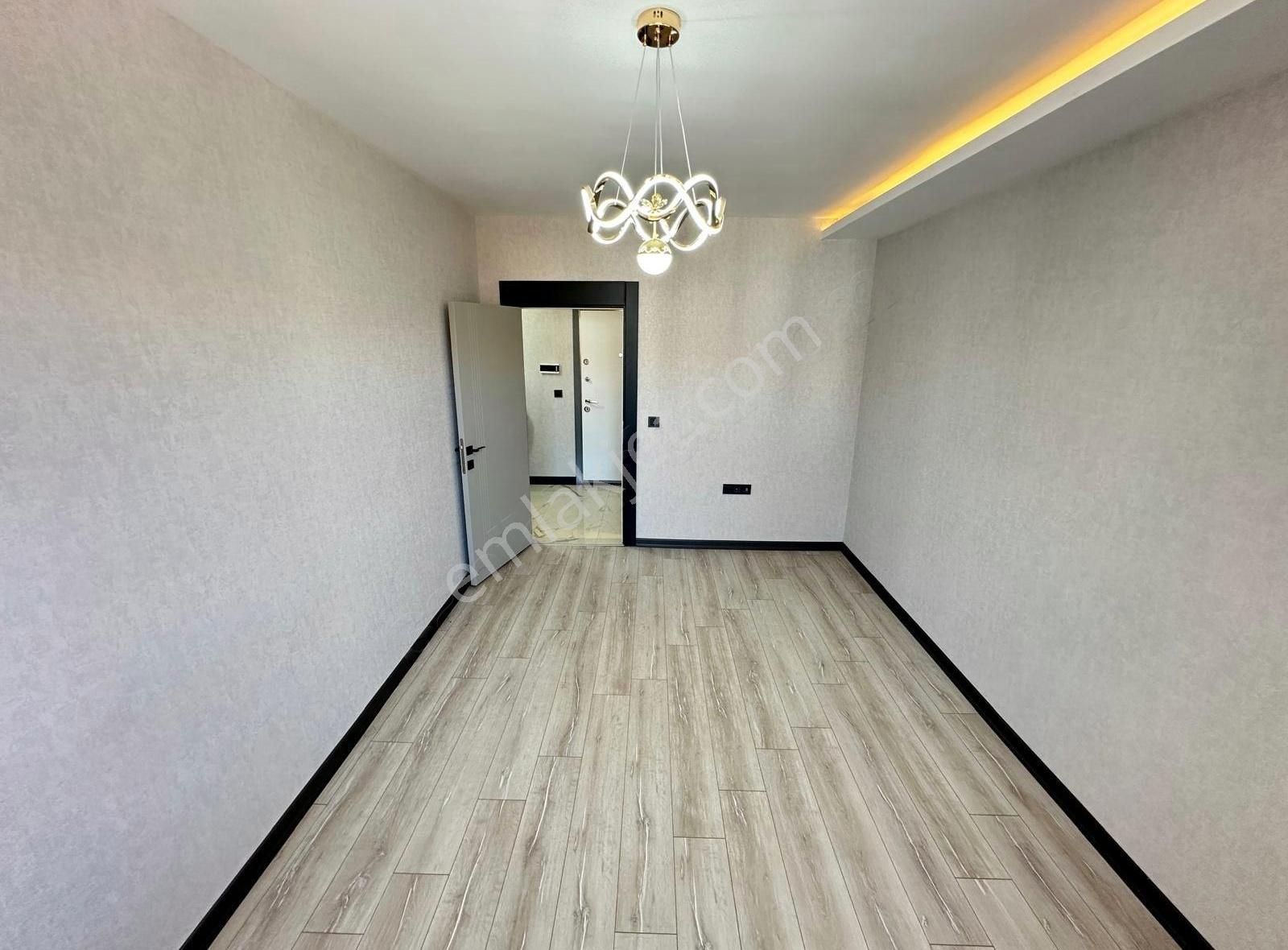 Ara Katta Ultra Lüks Full Yapılı Çift Banyolu Sıfır 3+1 Daire - Görsel 9