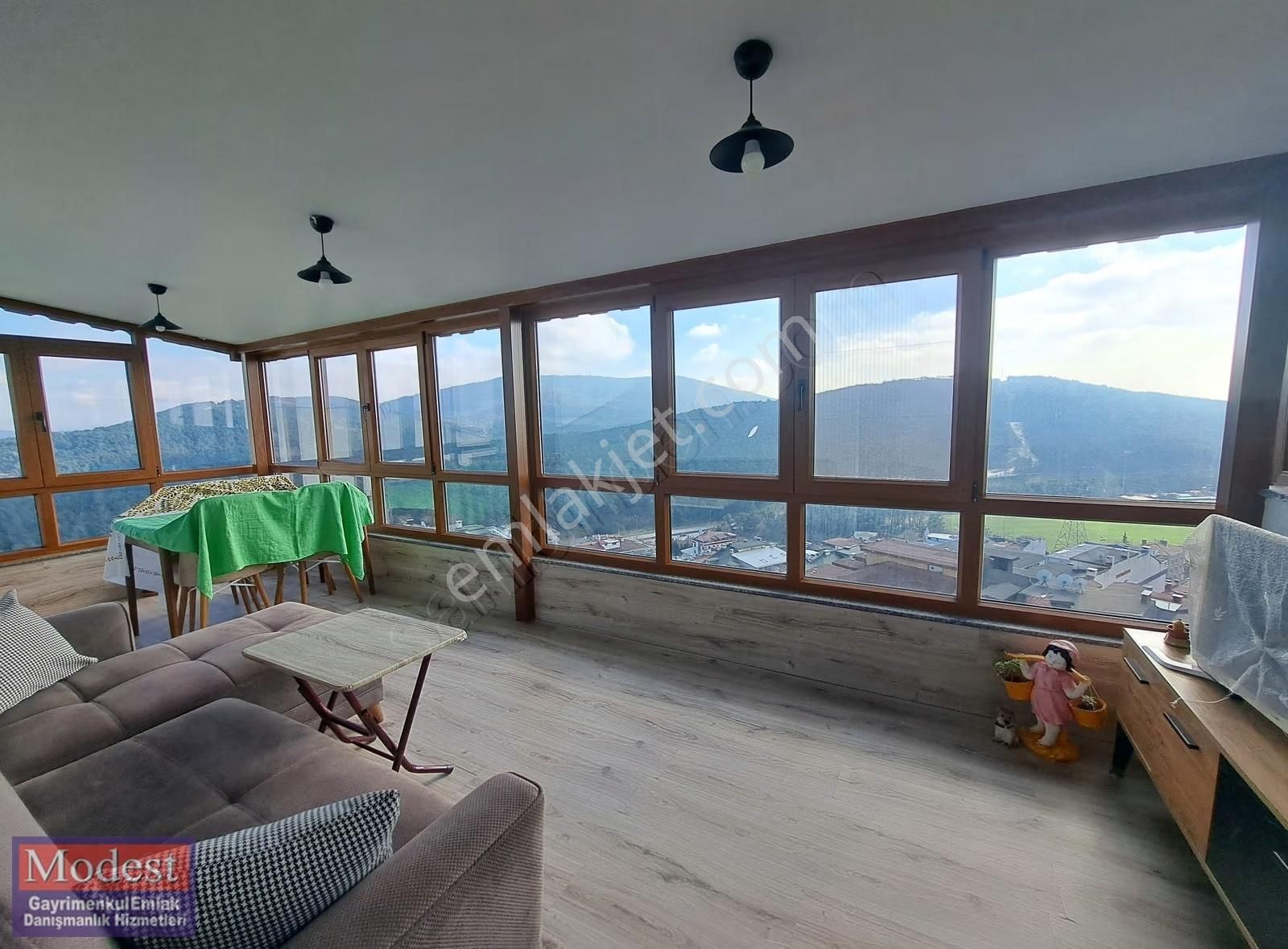 Modest Den Sancaktepe Fatih Mahallesinde Satılık Dubleks Daire