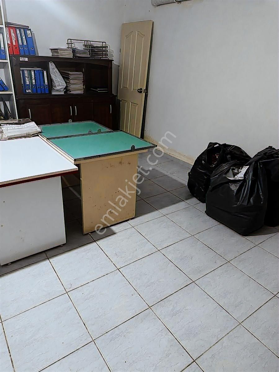 Çakmakda Sağlam Kamukiracılı İskininyanında Kupondepoludükkan - Görsel 11