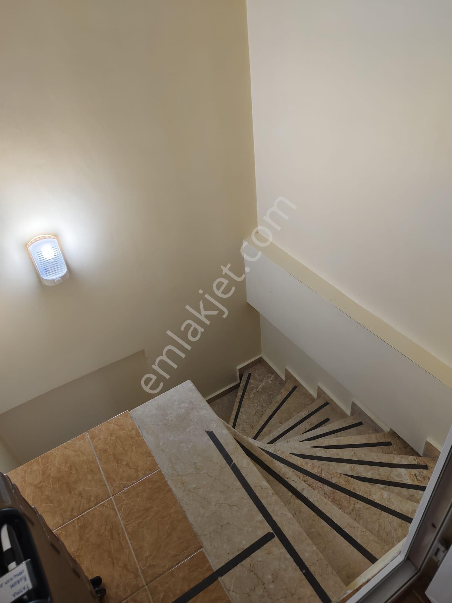 Mç Emlak'tan Malazgirt Mahallesin'de 5+1teraslı Satılık Daire - Görsel 9