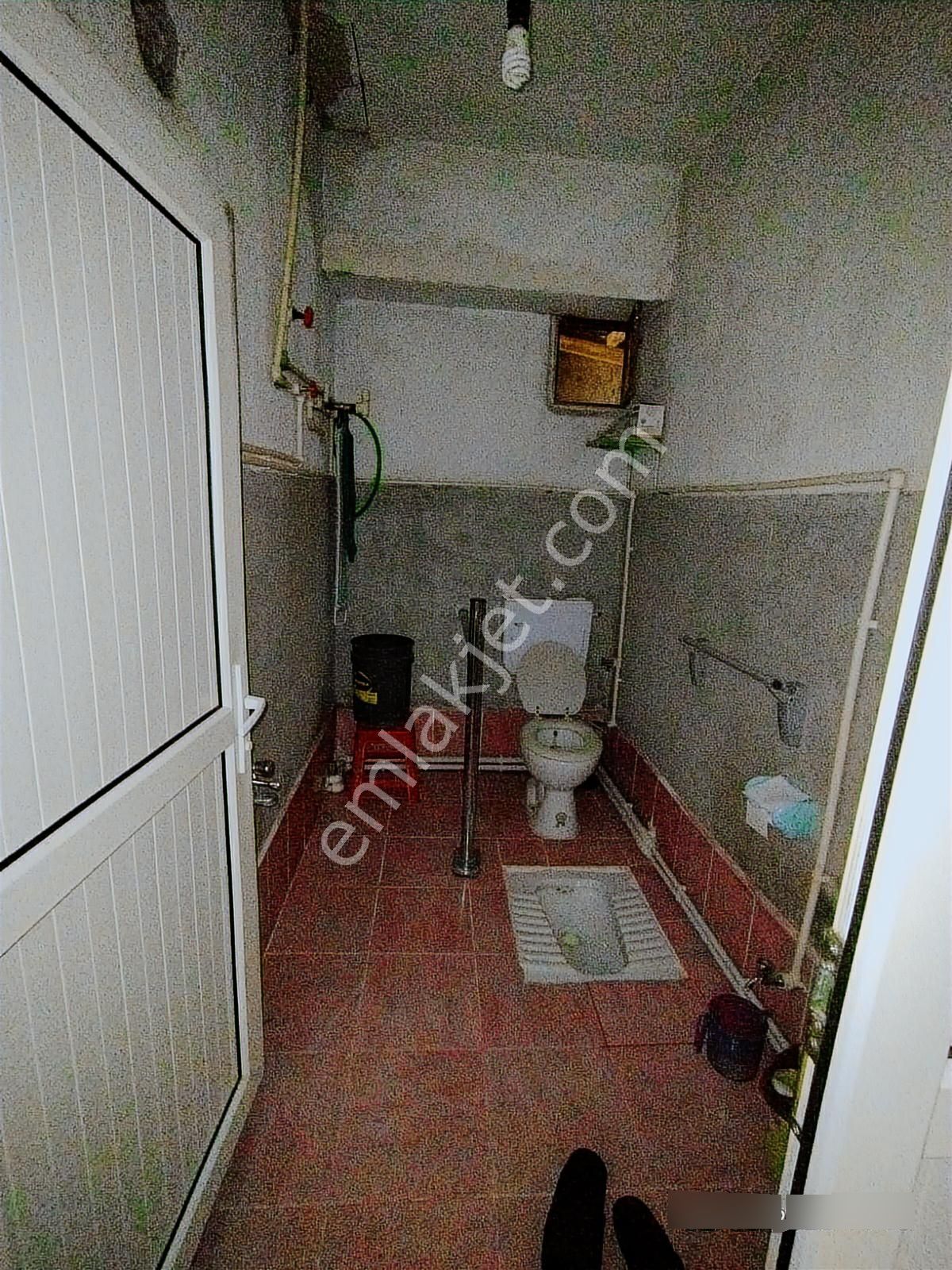 Emin Gyo'dan Kadınhanı Merkezde Satılık 4+1 Müstakil Ev!!!! - Görsel 10