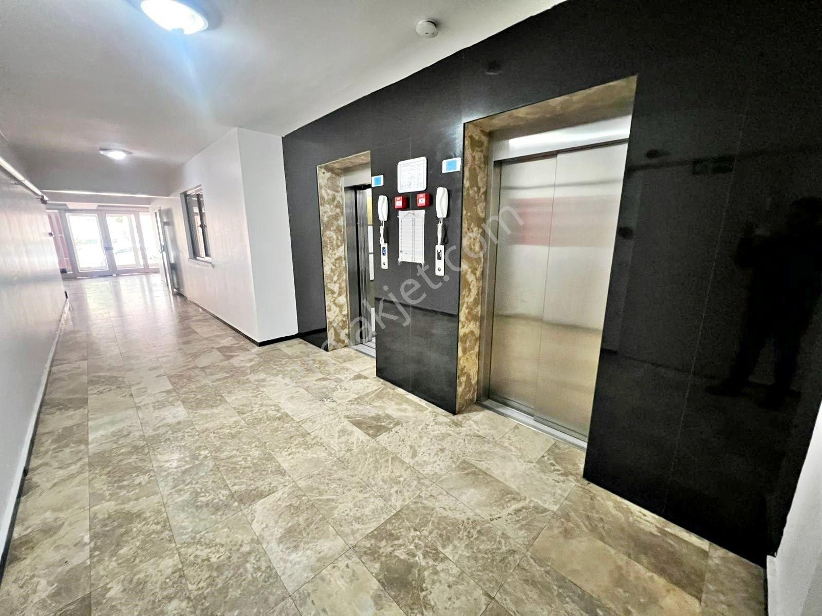 Gold Emlaktan Sivas Caddesi Üzeri Çift Asansör 3+1 Satılık Daire - Görsel 32