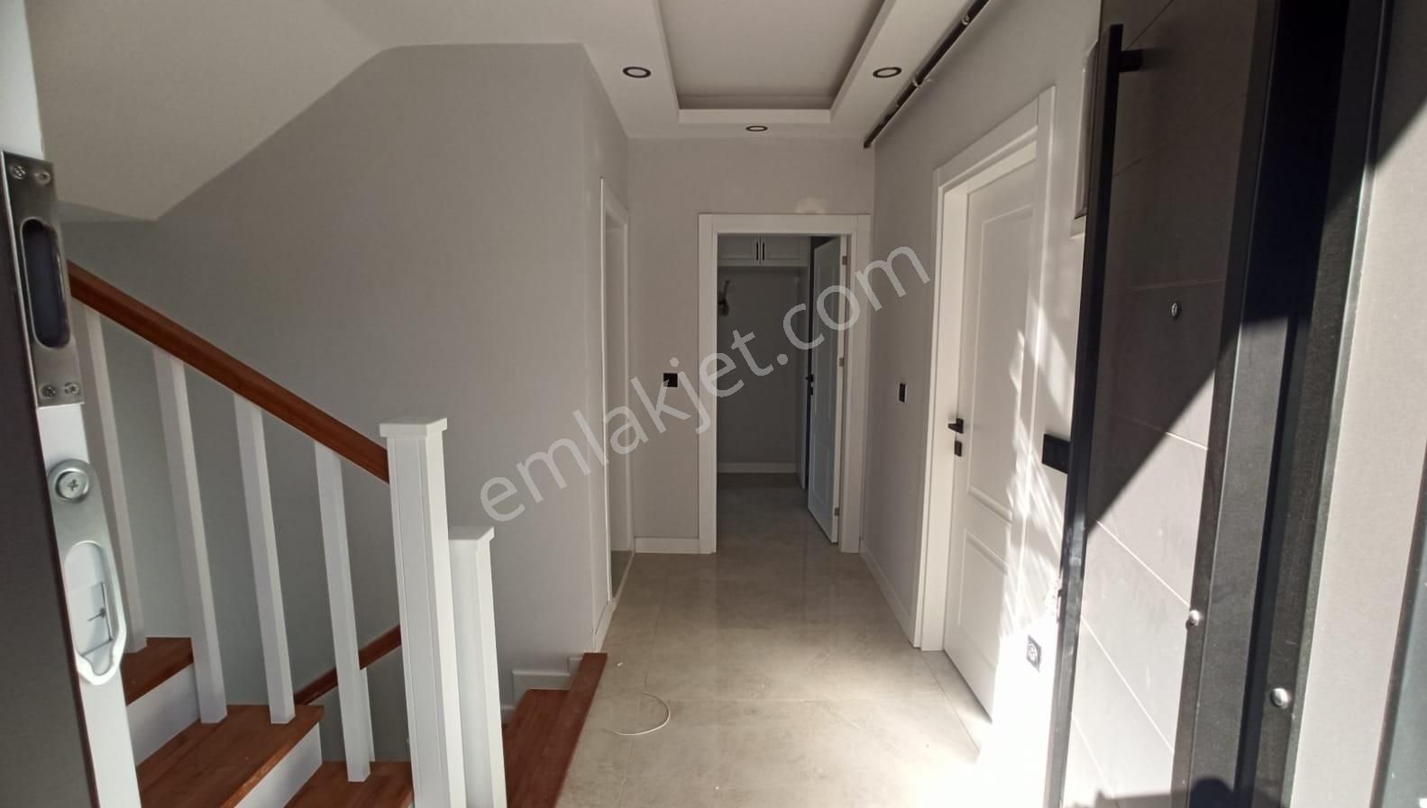 Bayramoğlu'nda Deniz Manzaralı Satılık Lüks Fourlex İkiz Villa - Görsel 21