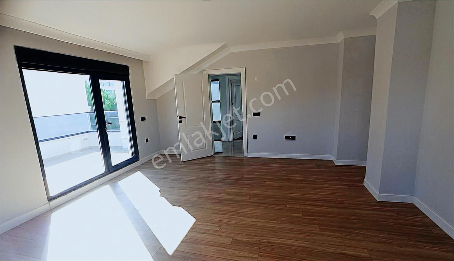 Bayramoğlu'nda Deniz Manzaralı Satılık Lüks Fourlex İkiz Villa - Görsel 9