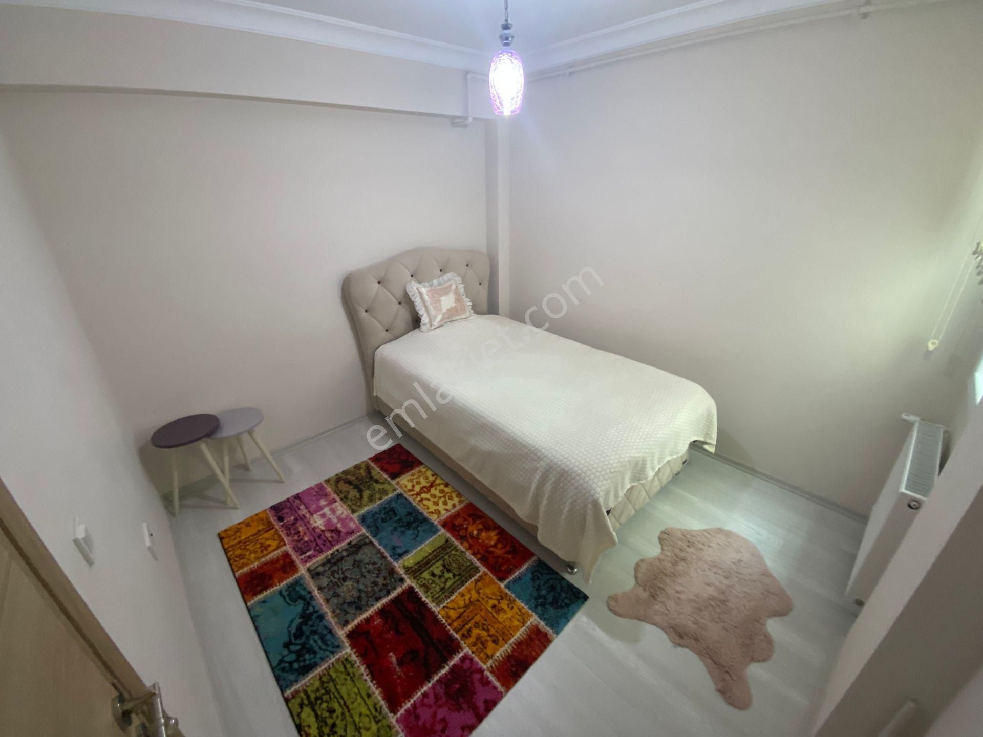 Tersane'de Yeni Binada Eşyalı Asansörlü 2+1 Kiralık - Görsel 9