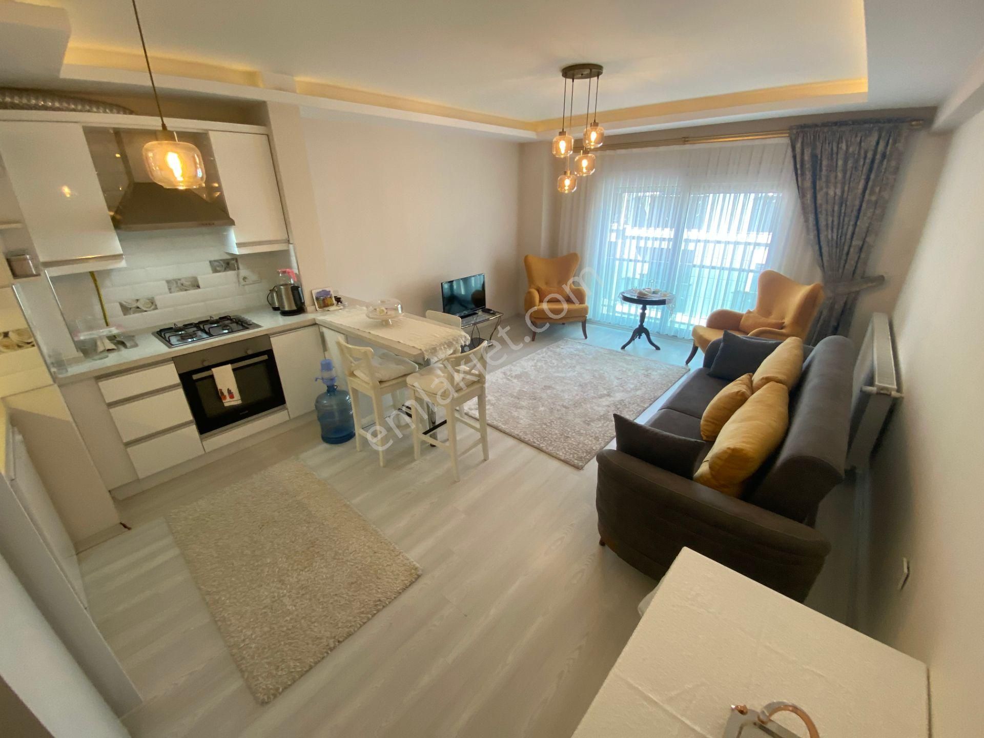 Tersane'de Yeni Binada Eşyalı Asansörlü 2+1 Kiralık