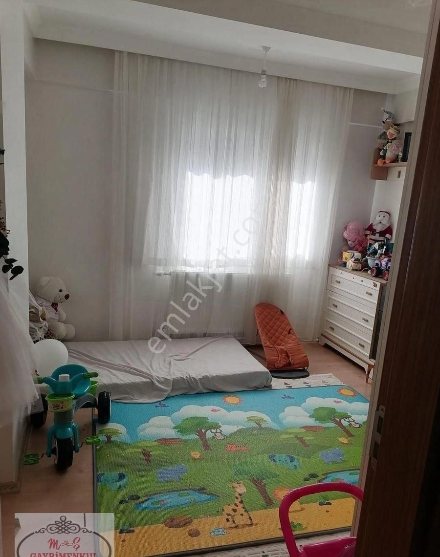 Salihli M Ş Gayrumenkulden Milli Egemenlik Okul Karşısı Satılık 3+1 Dairemiz Satılıktır... - Görsel 3