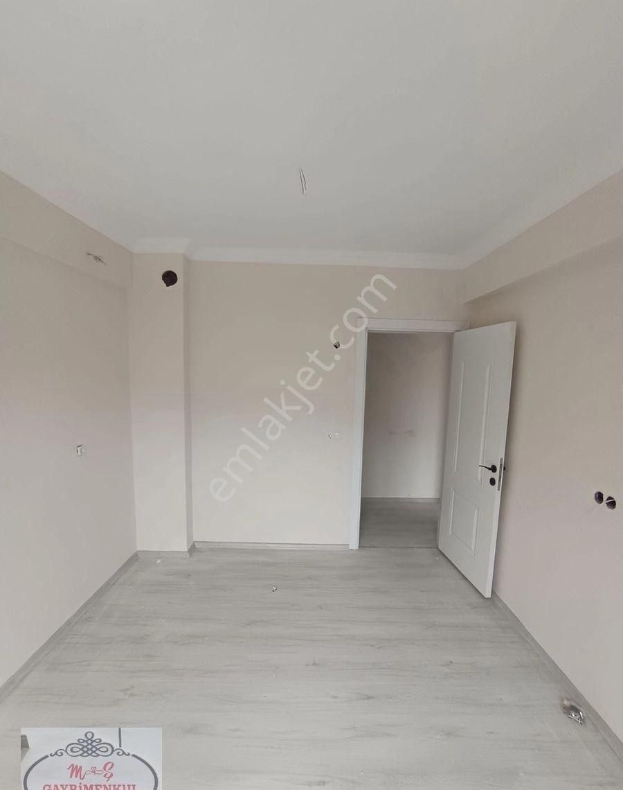 Salihli M Şgayrumenkulden Satılık 2+1 Dairemiz Satılıktır.... - Görsel 3