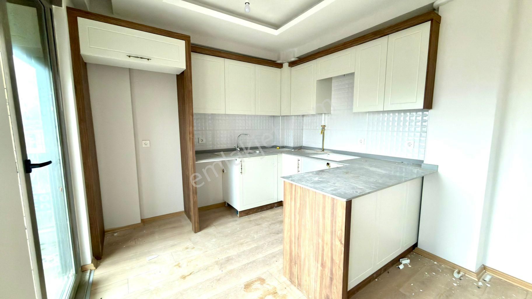 Atatürk Cad. Yakın Yerden Isıtma D.gazlı Kiralık 1+1 Lüks Daire - Görsel 22
