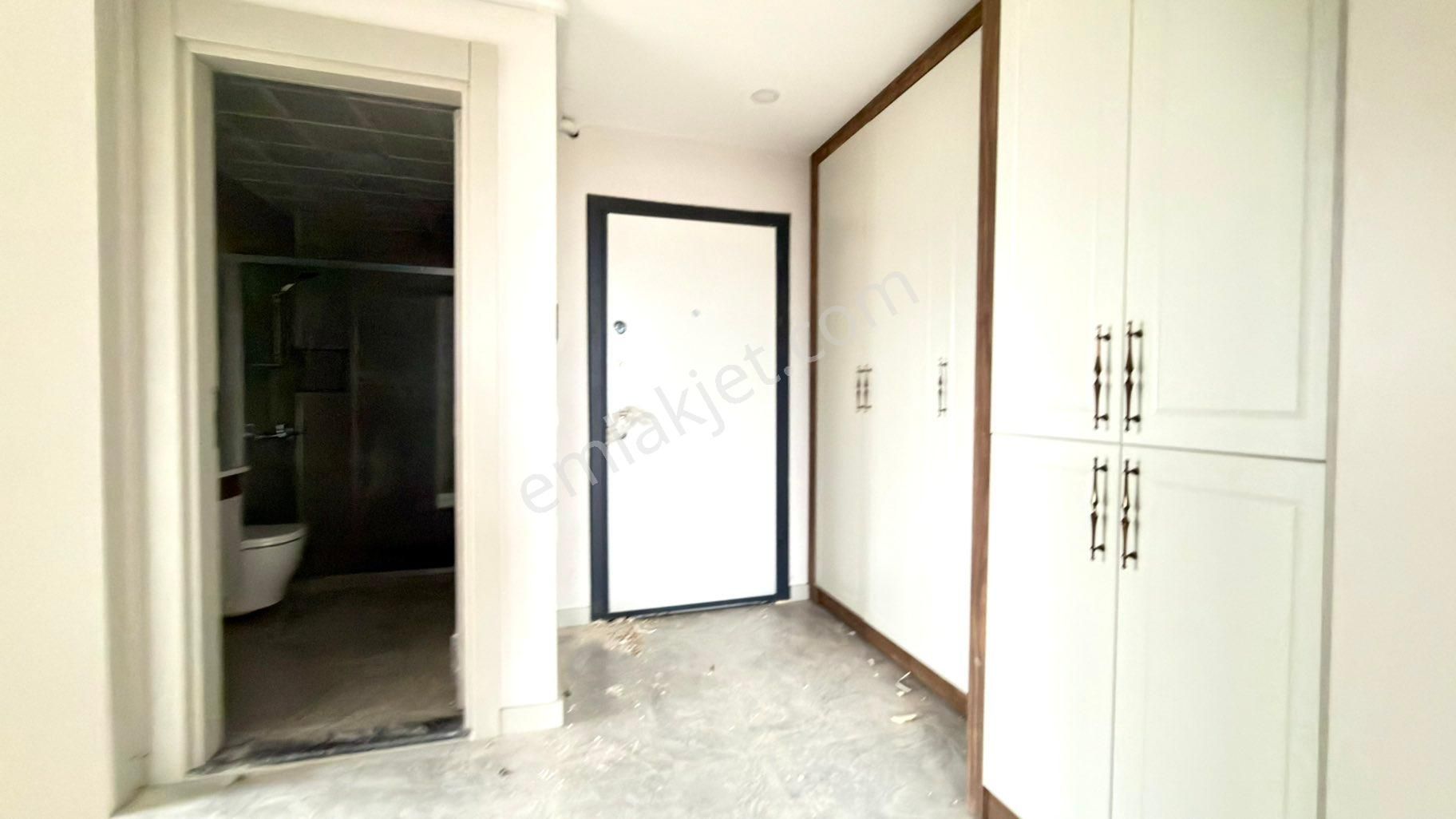 Atatürk Cad. Yakın Yerden Isıtma D.gazlı Kiralık 1+1 Lüks Daire - Görsel 15