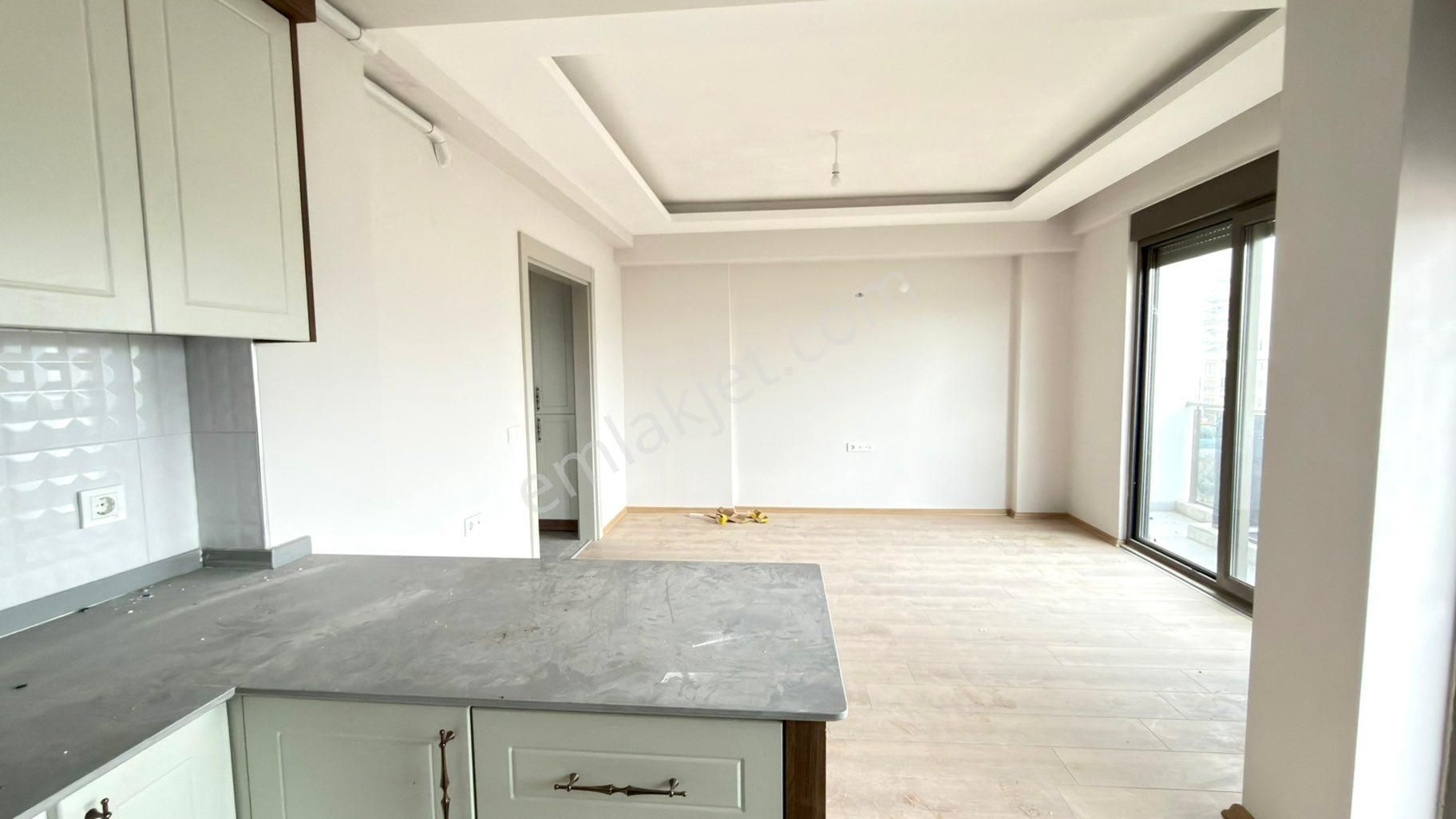 Atatürk Cad. Yakın Yerden Isıtma D.gazlı Kiralık 1+1 Lüks Daire - Görsel 19