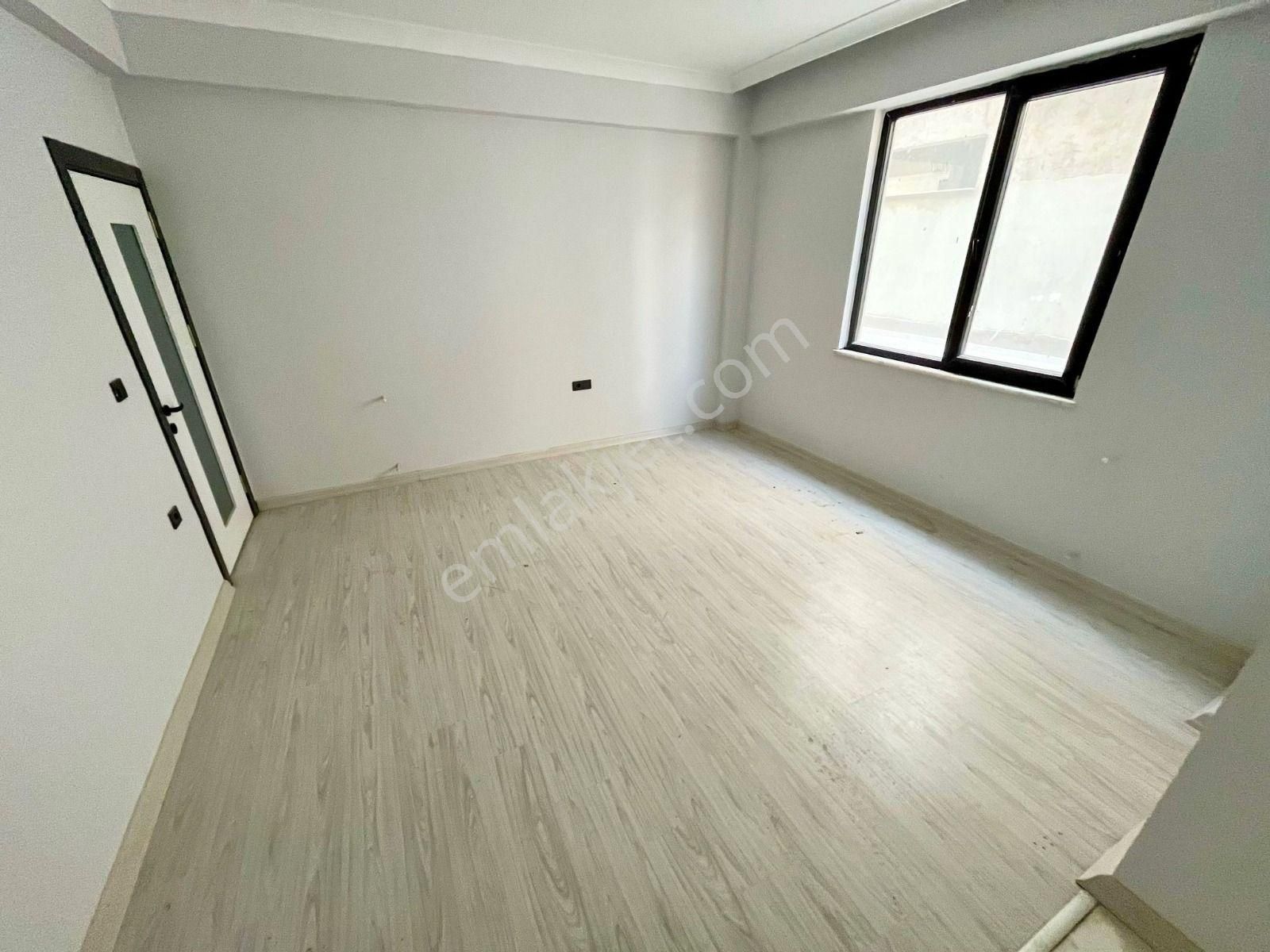 Parladan Sıfır Binada Asansörlü Krediye Uygun Ara Kat 1+1 Daire - Görsel 3